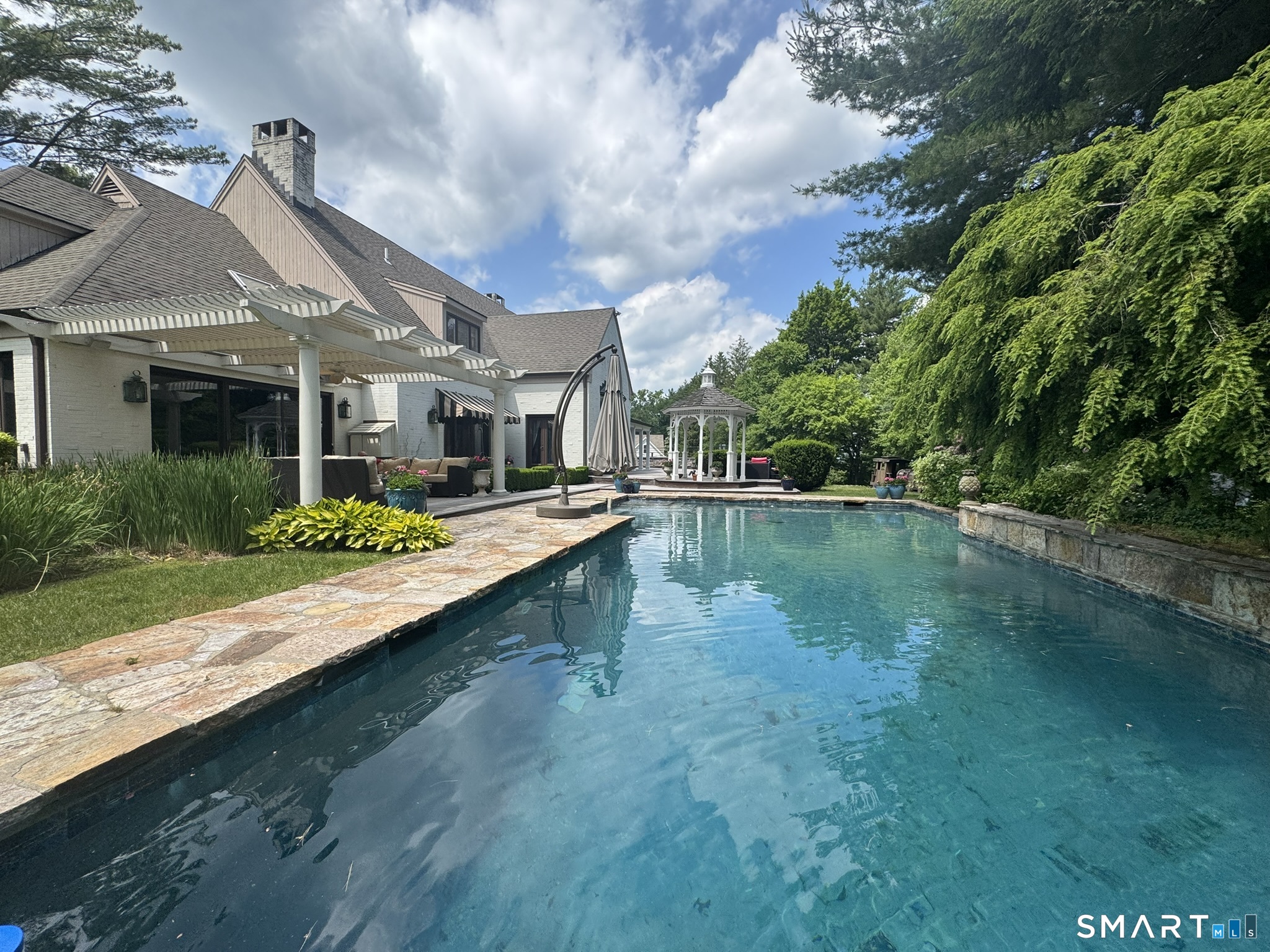 33 Mountain Farms Road Property Photo 3