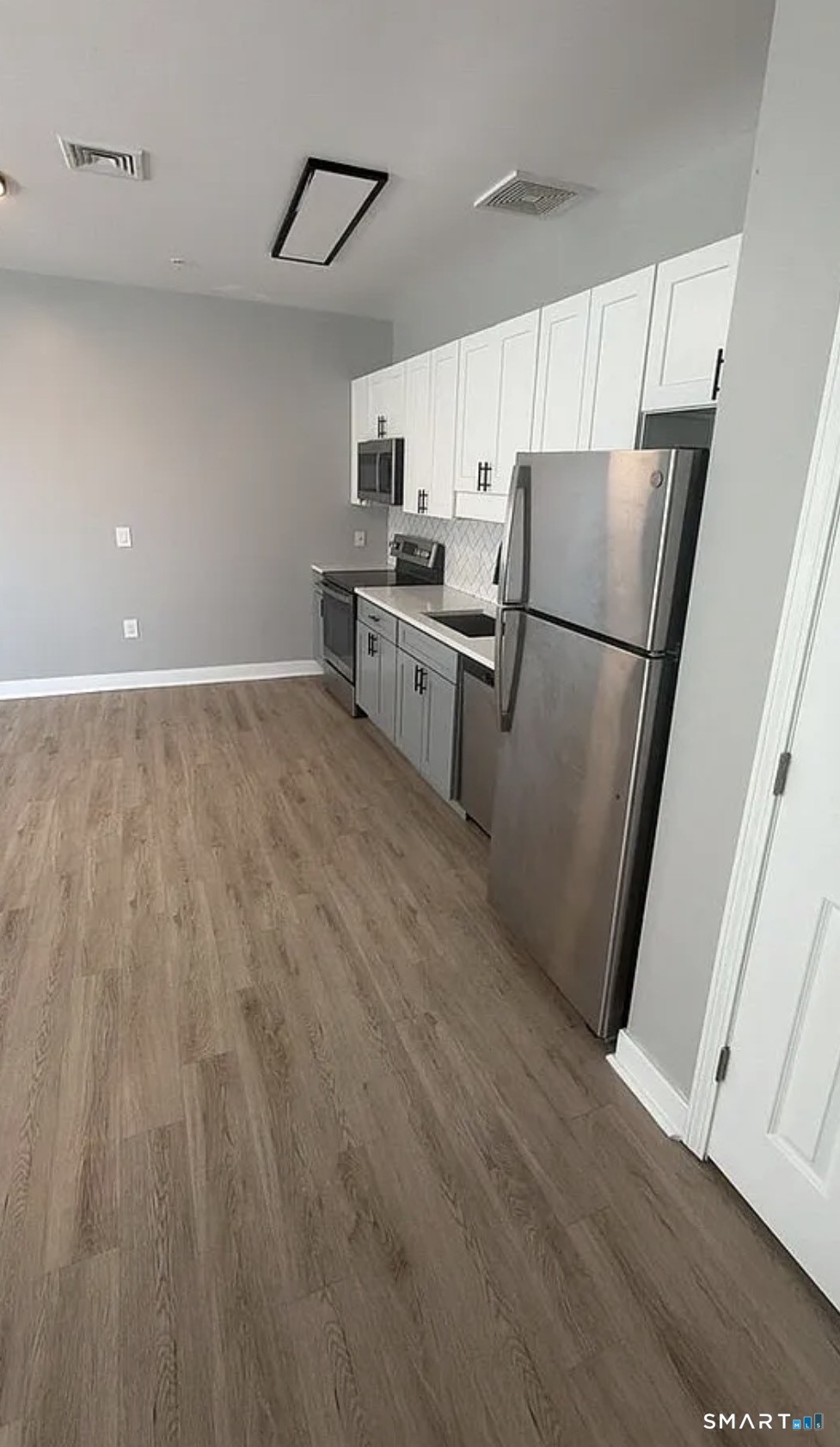 333 State 608 Street Property Photo 1