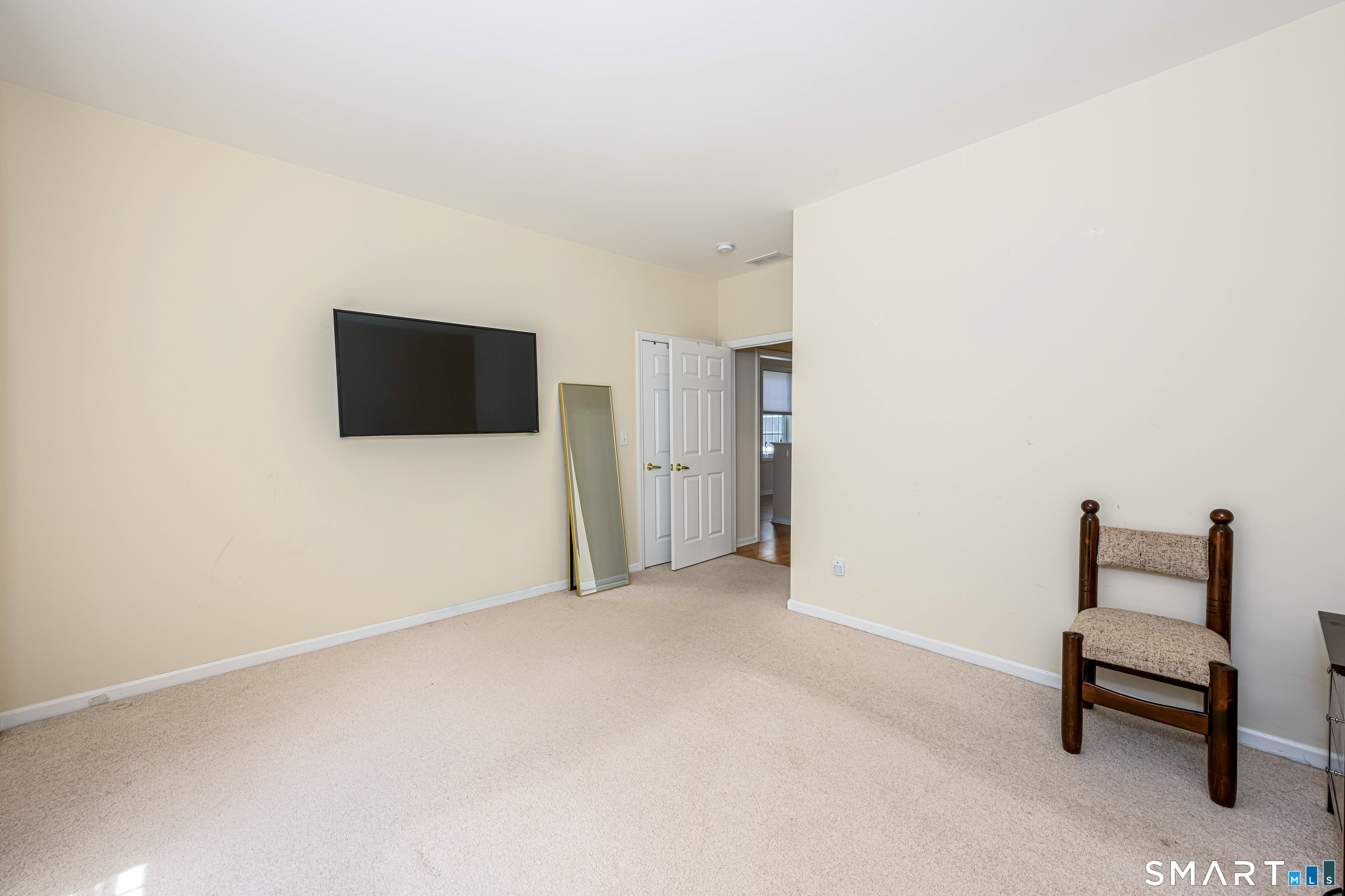 36 Todd 506 Street Property Photo 30
