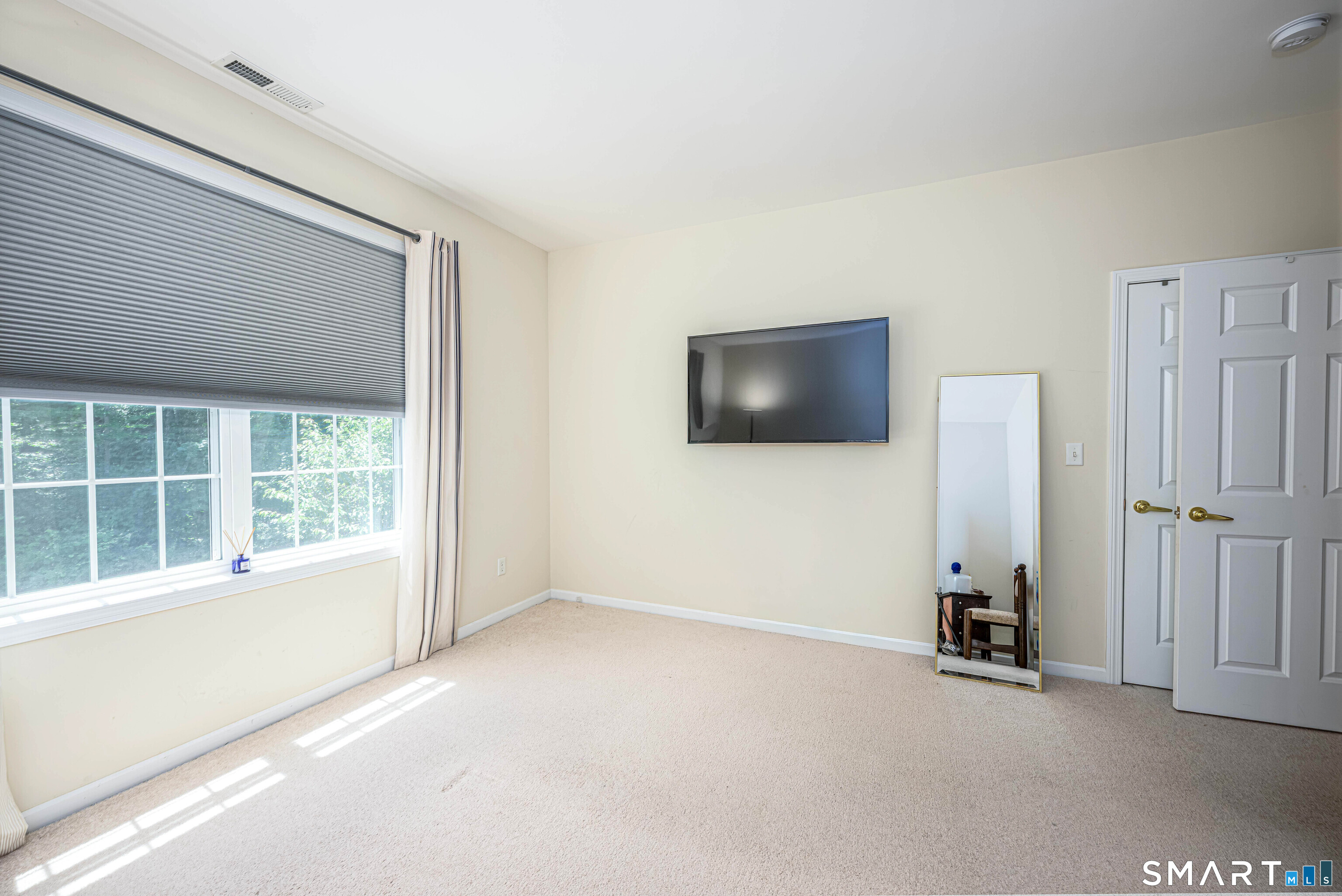 36 Todd 506 Street Property Photo 31