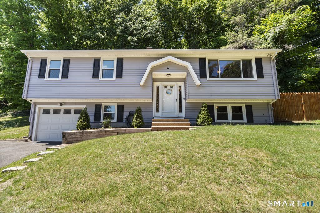 6 Snowapple Lane Property Photo 1