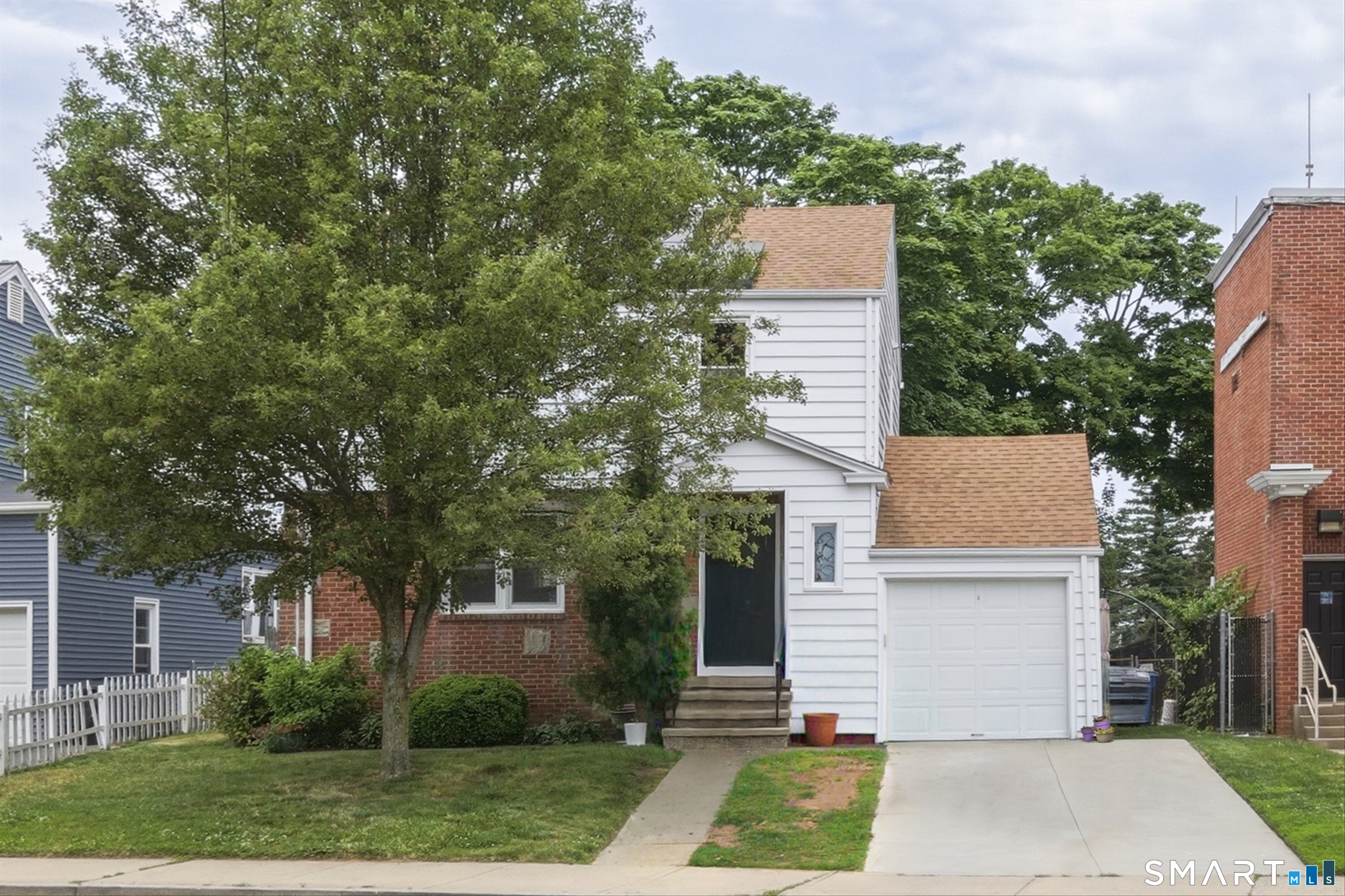 506 Lighthouse Road Property Photo 1