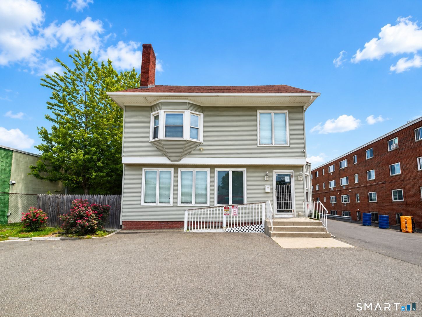 524 Wethersfield Avenue Property Photo 1