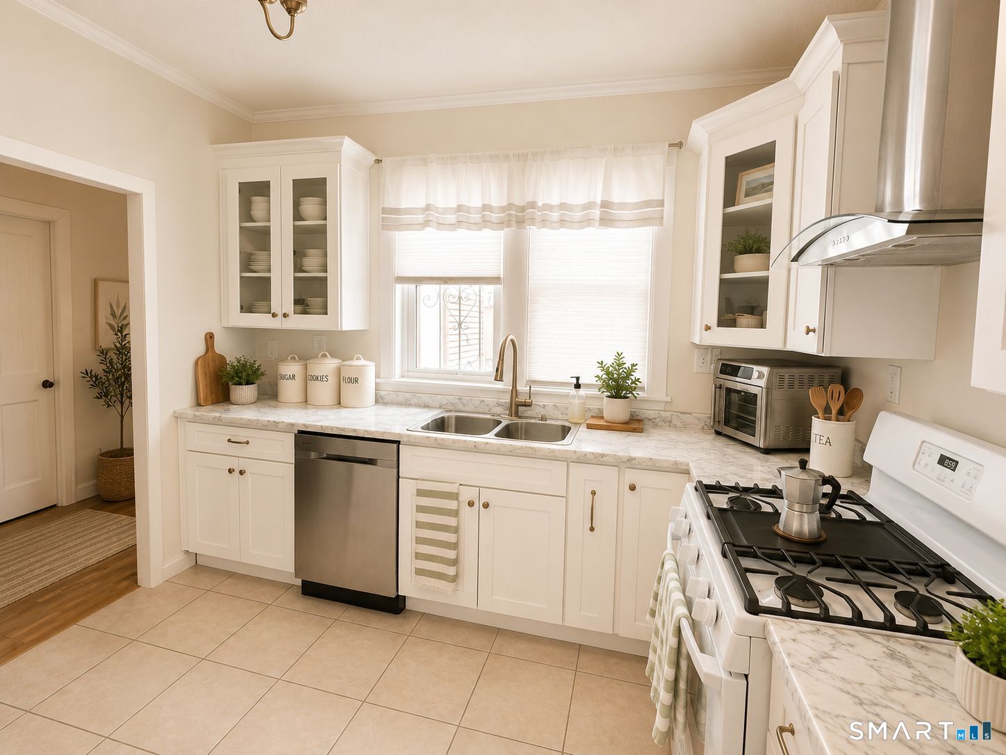 524 Wethersfield Avenue Property Photo 3