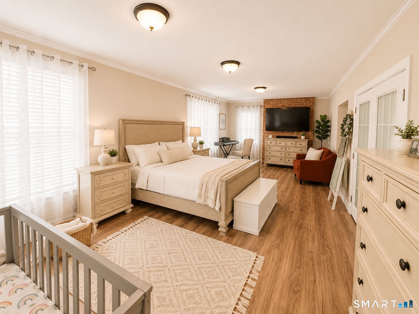 524 Wethersfield Avenue Property Photo 4