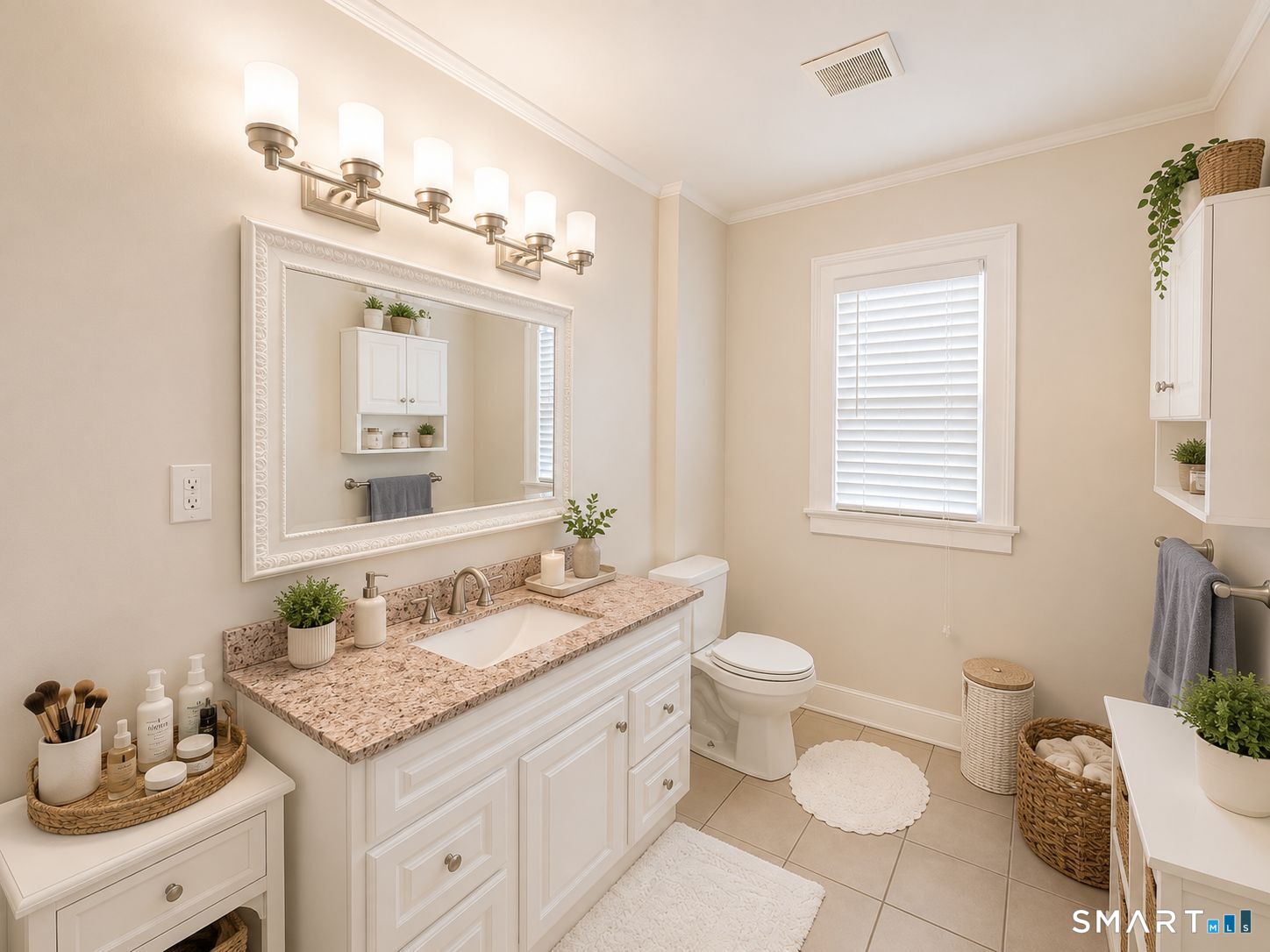 524 Wethersfield Avenue Property Photo 6