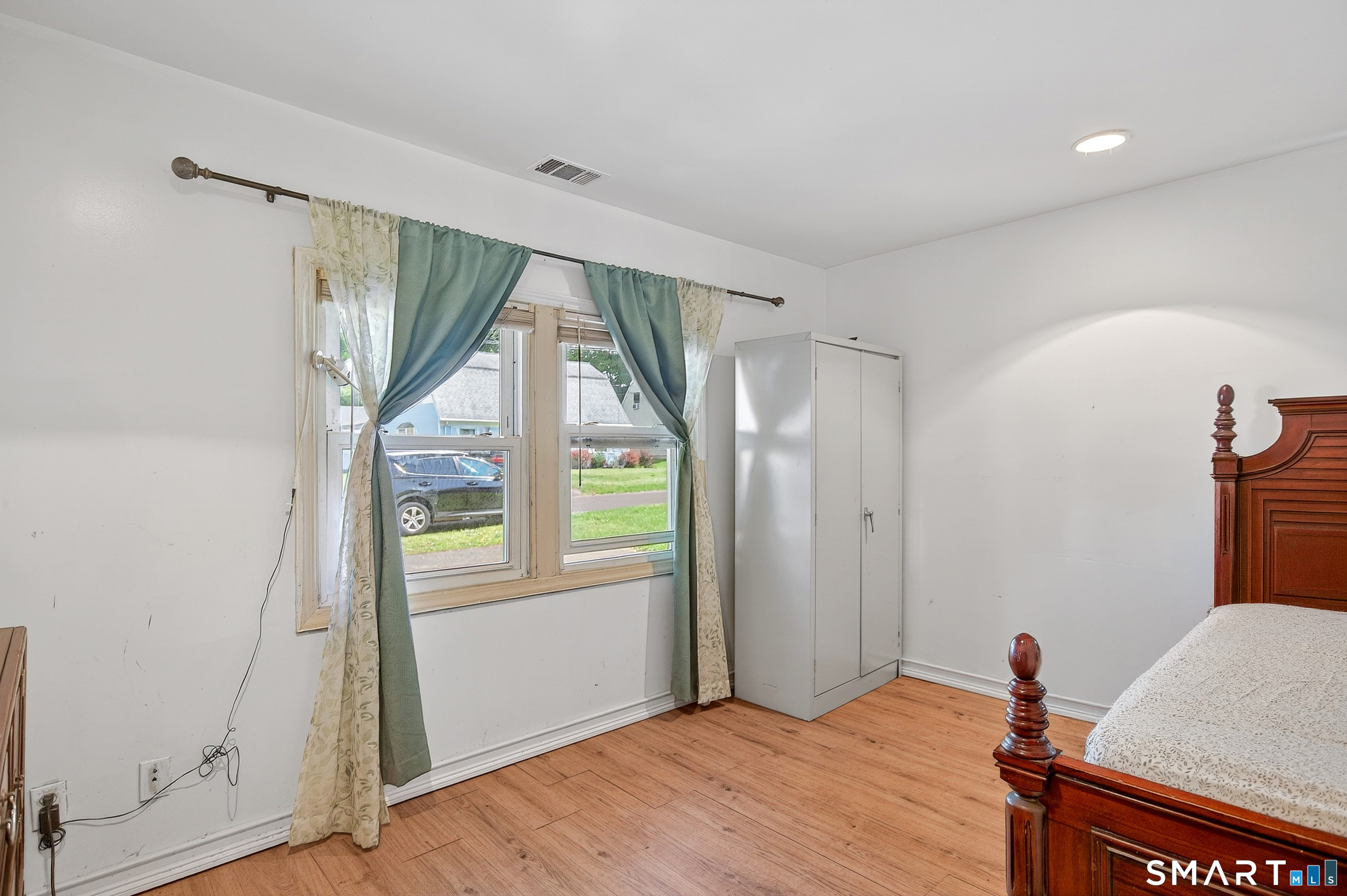 28 Hickory Street Property Photo 12