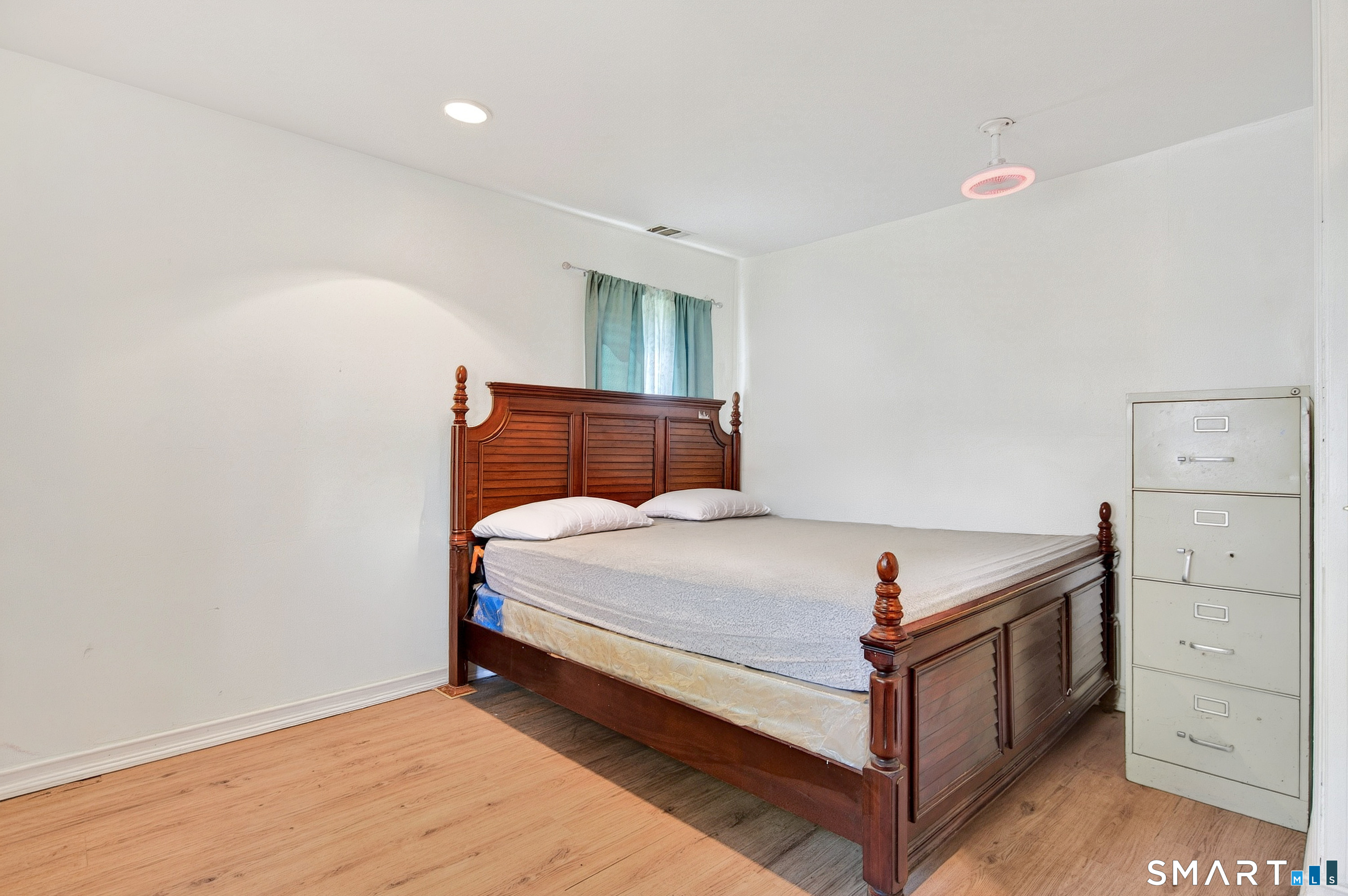 28 Hickory Street Property Photo 13