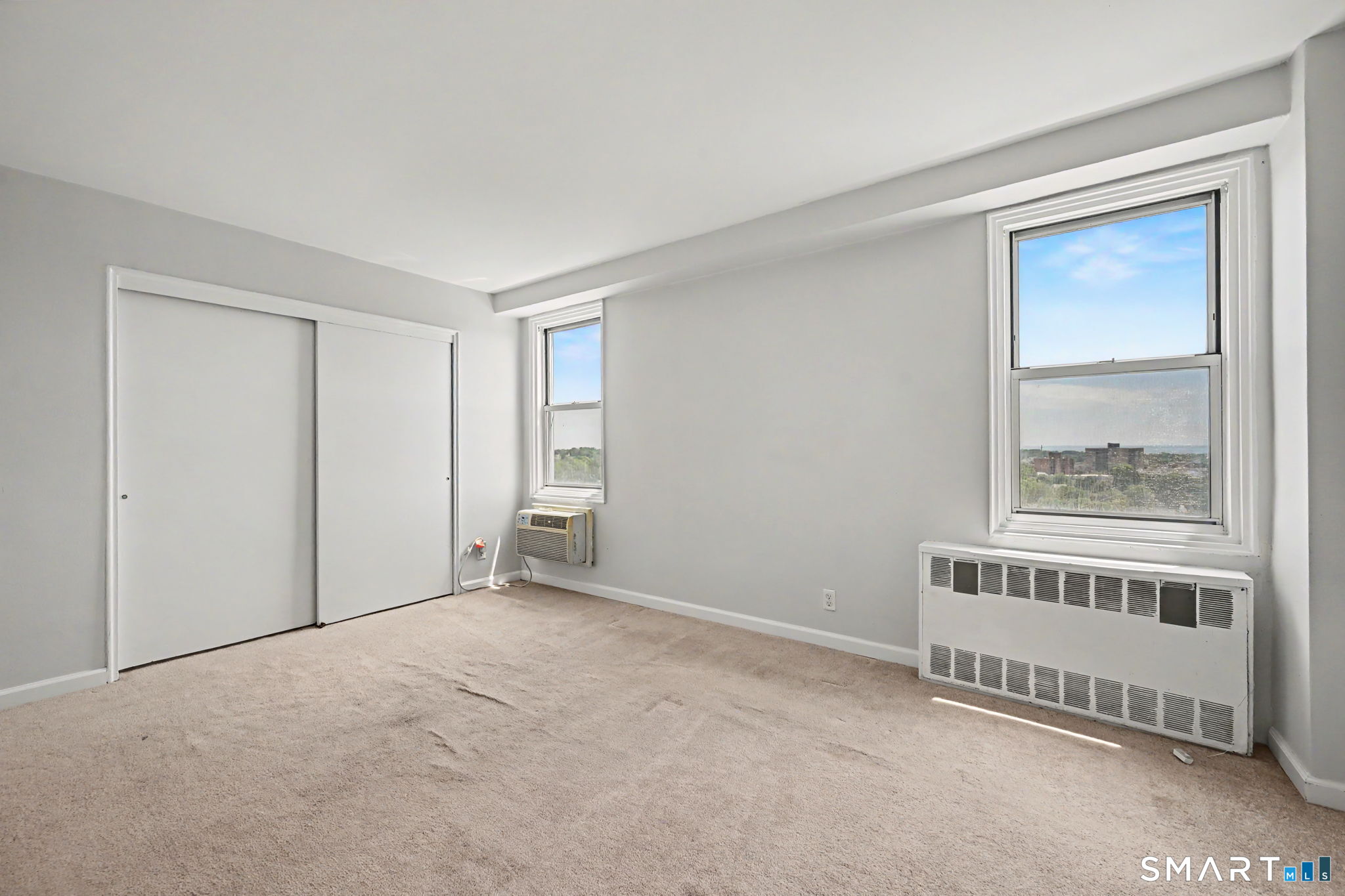 71 Strawberry Hill 909 Avenue Property Photo 8