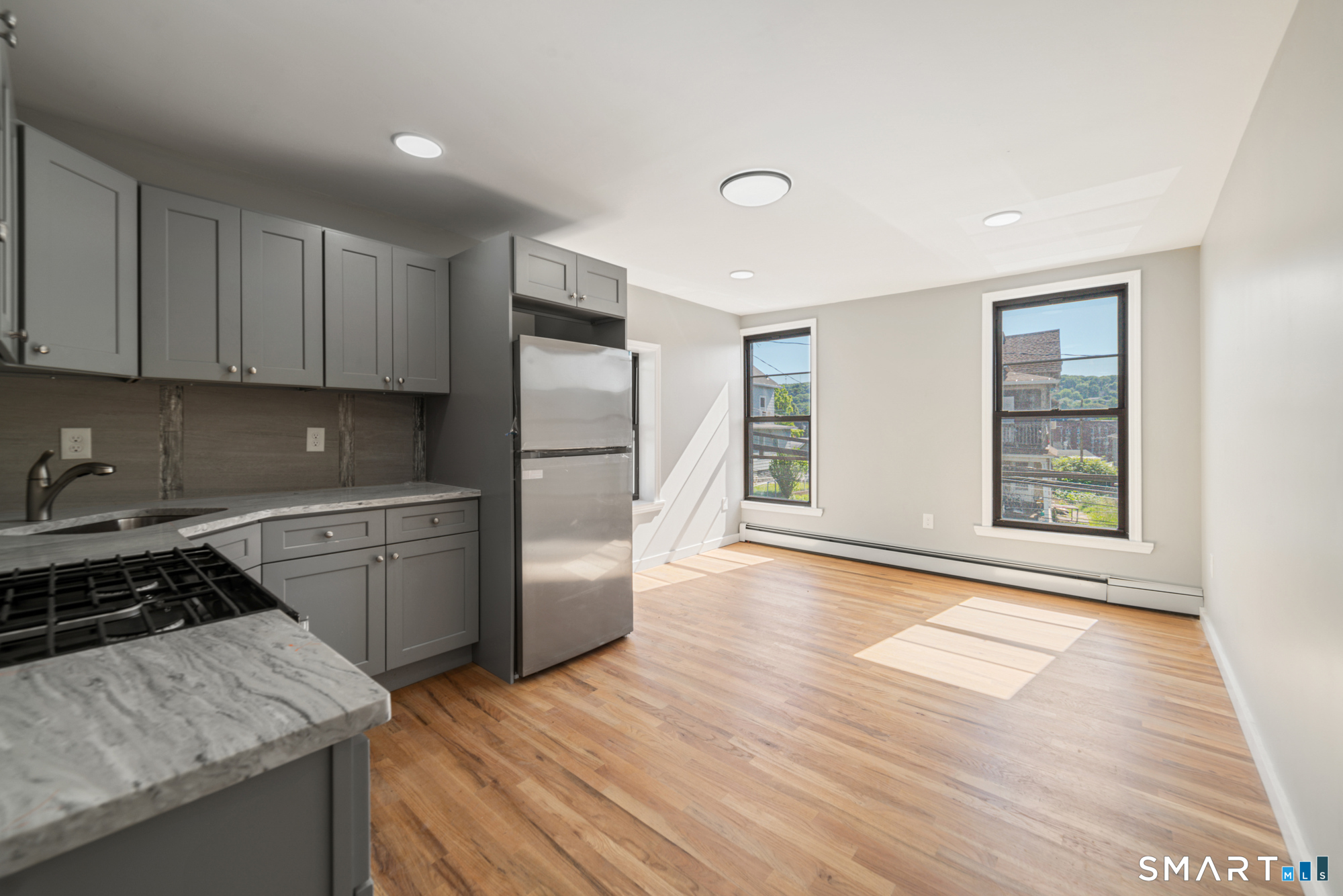 49 Hill Street Property Photo 7