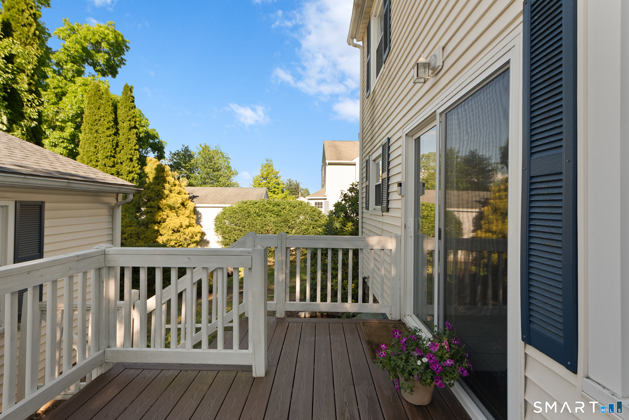 462 Davis Street Property Photo 25