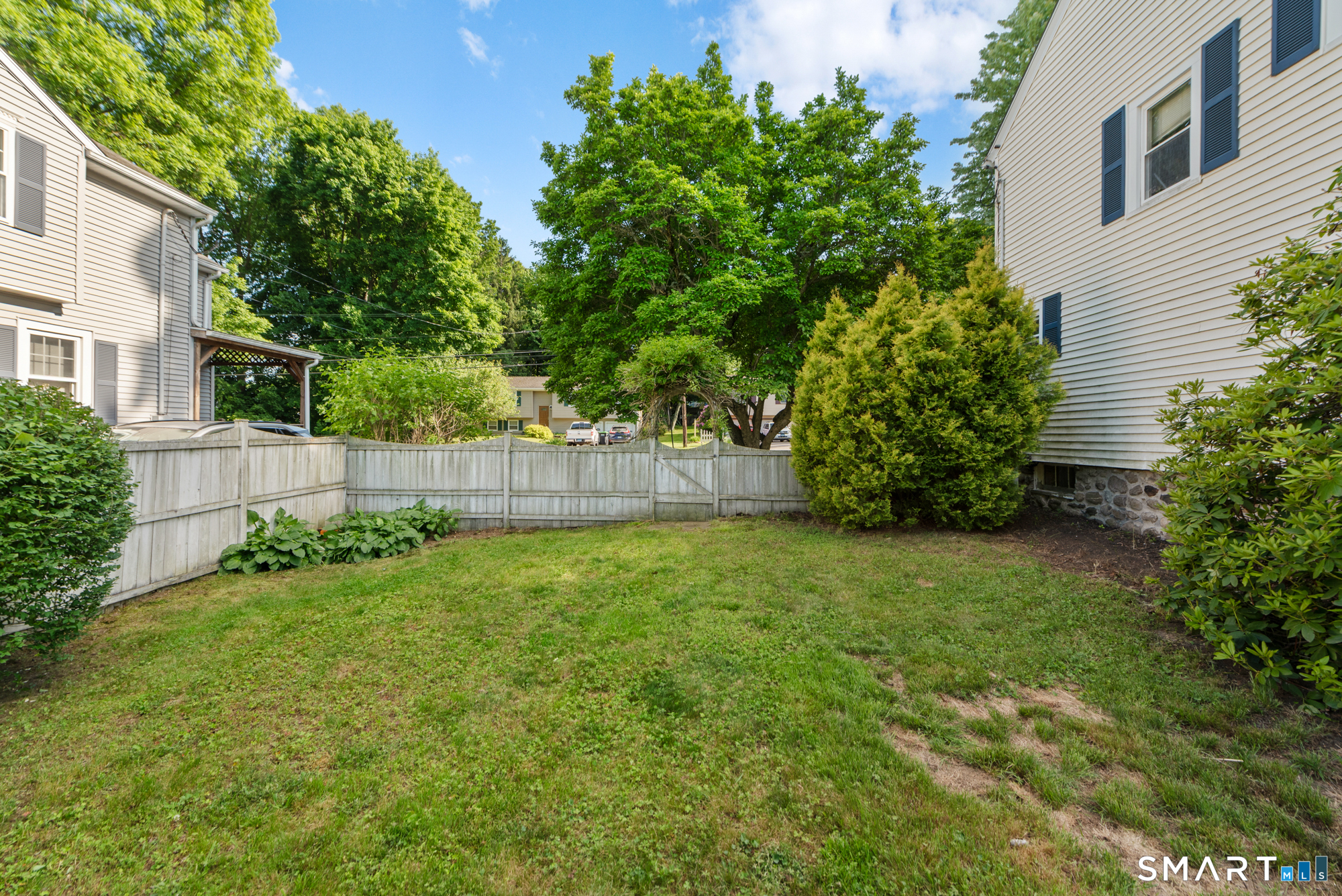 462 Davis Street Property Photo 29
