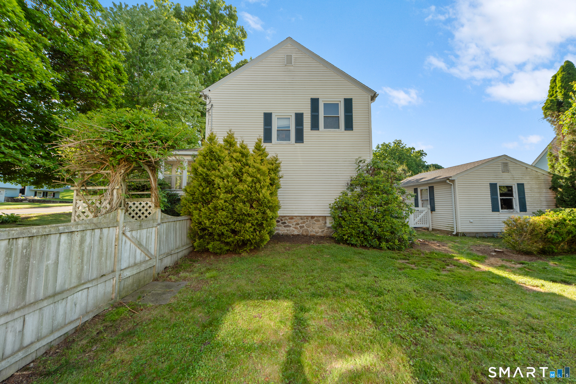 462 Davis Street Property Photo 32