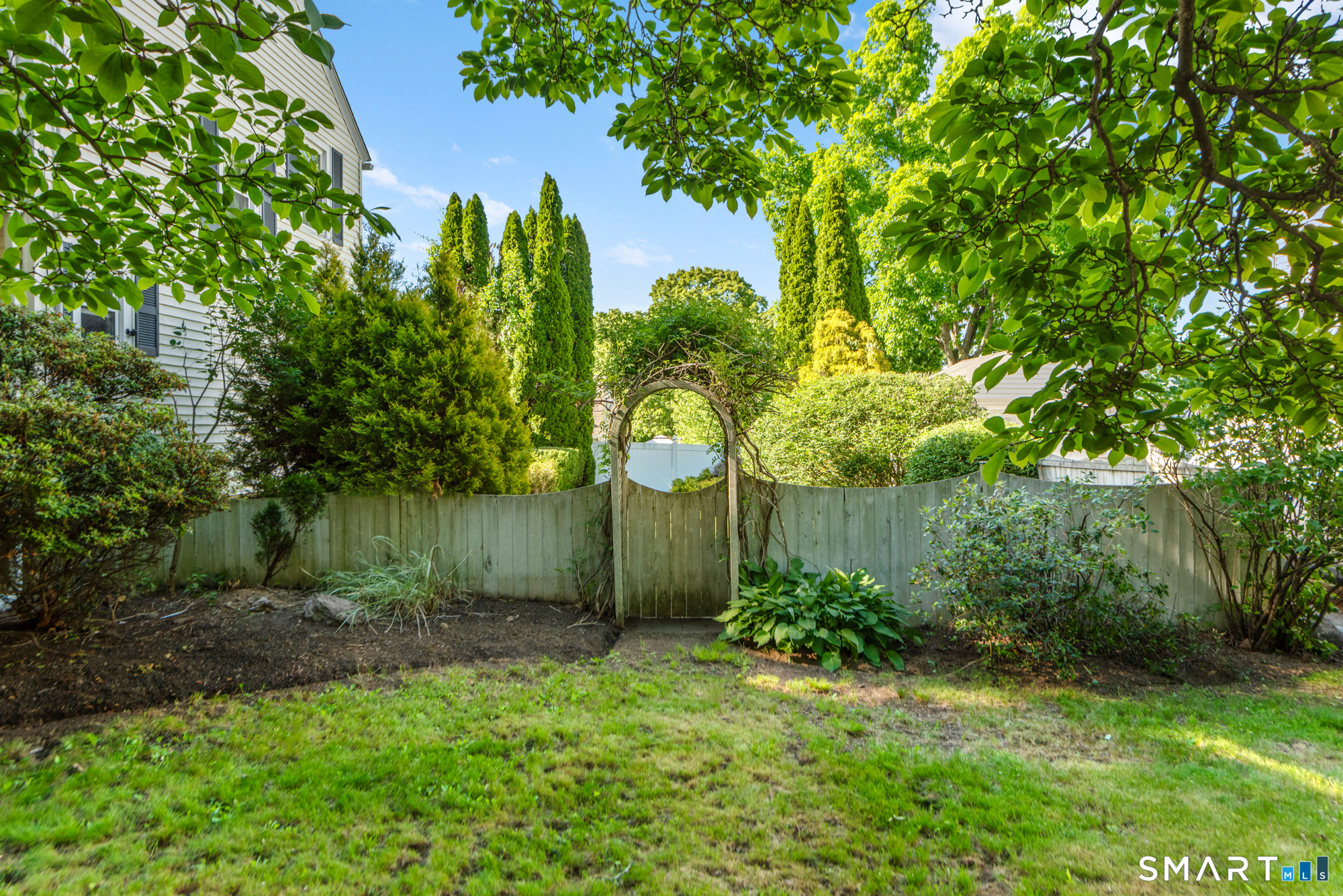 462 Davis Street Property Photo 34