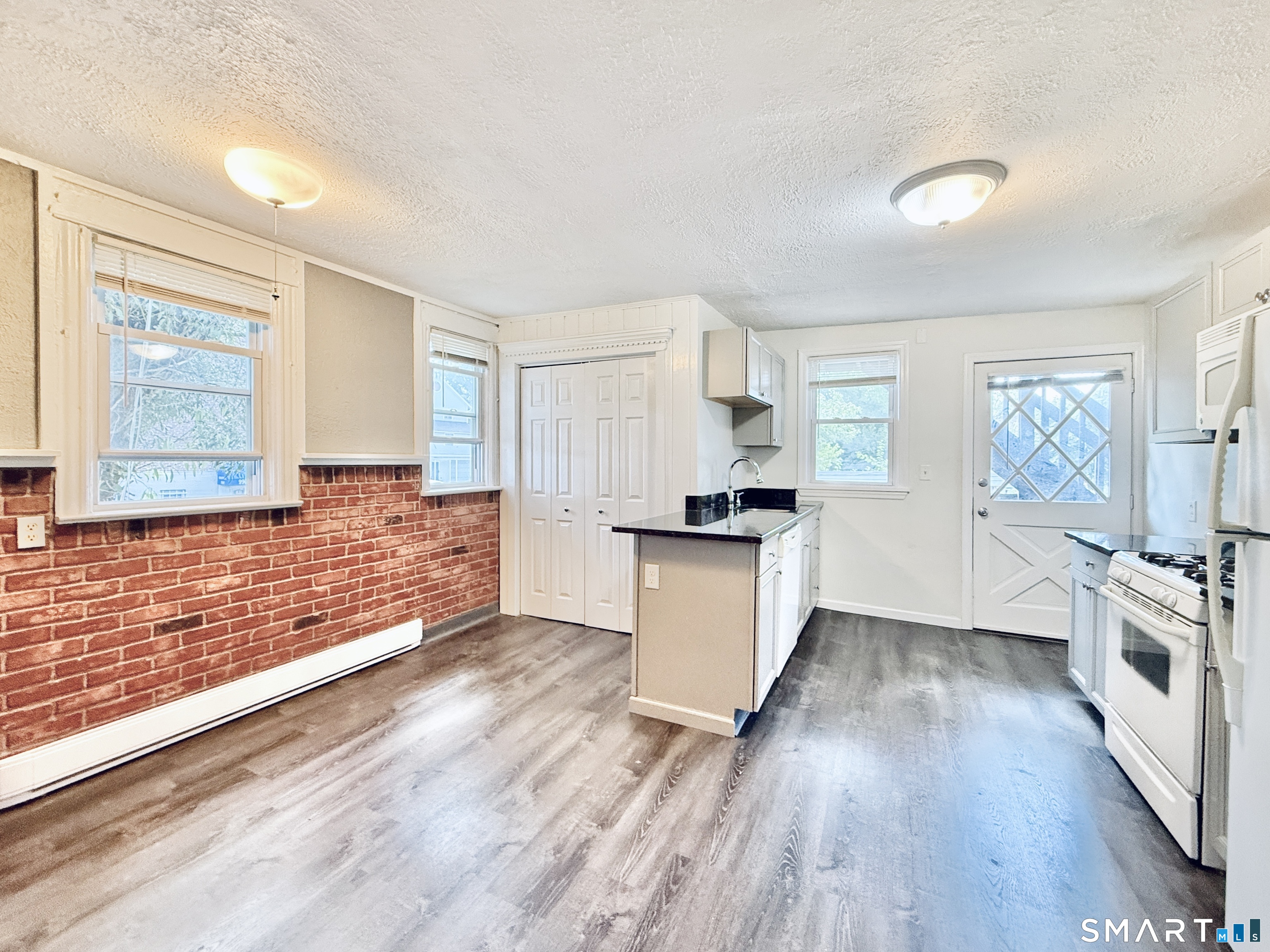 24 Northill Street Property Photo 4