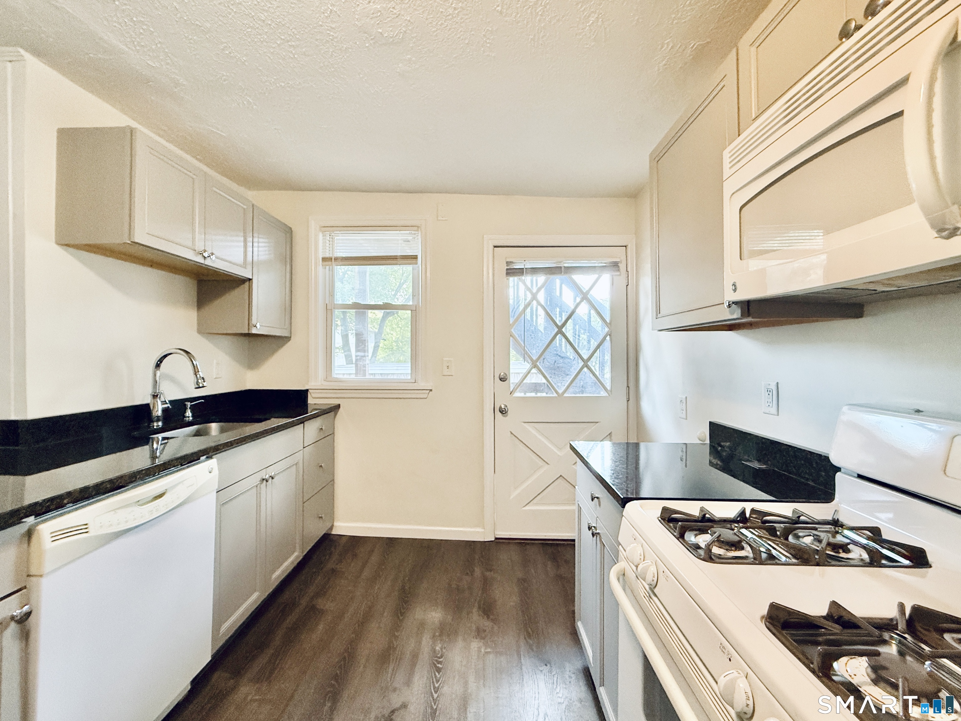24 Northill Street Property Photo 6