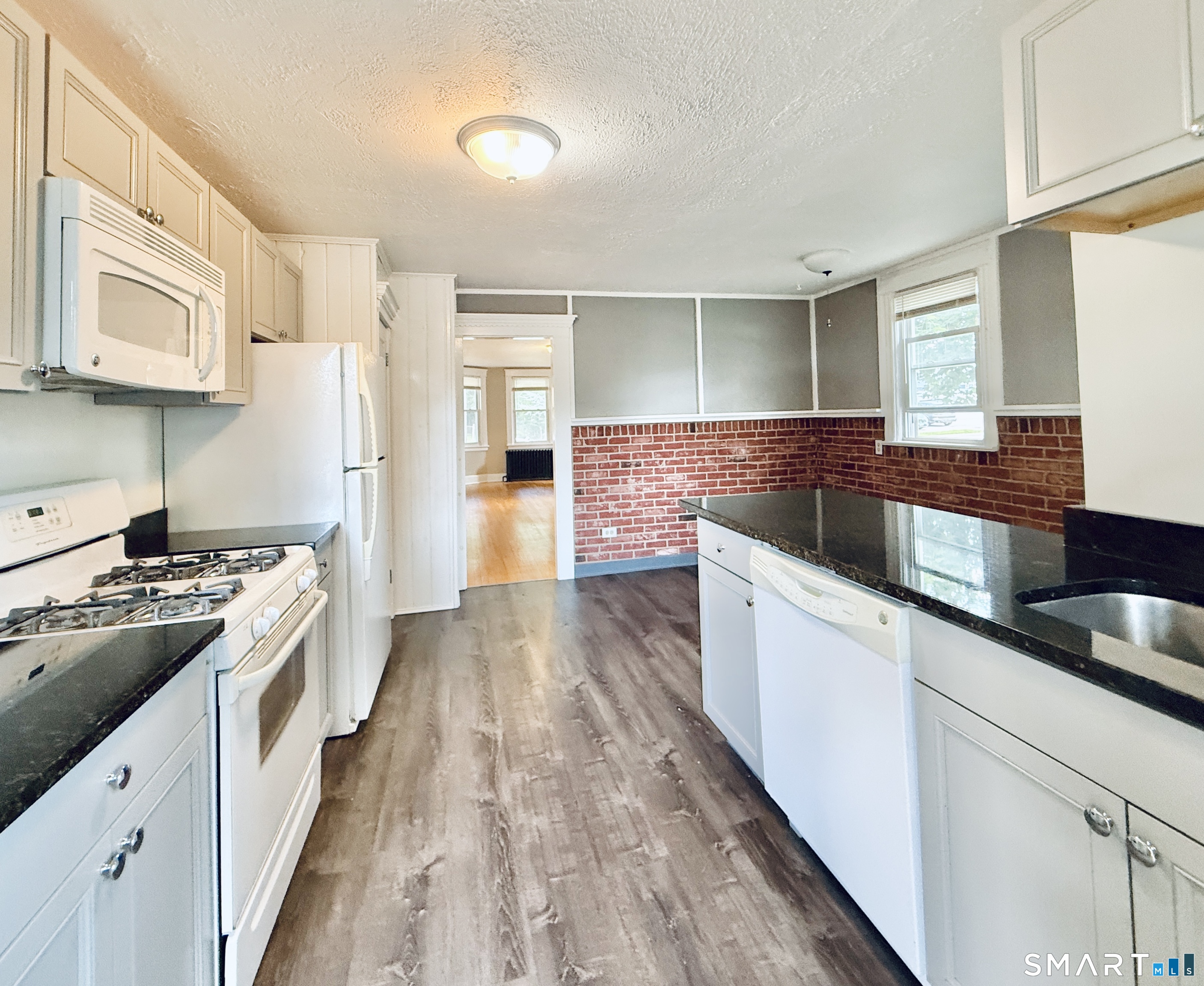 24 Northill Street Property Photo 7