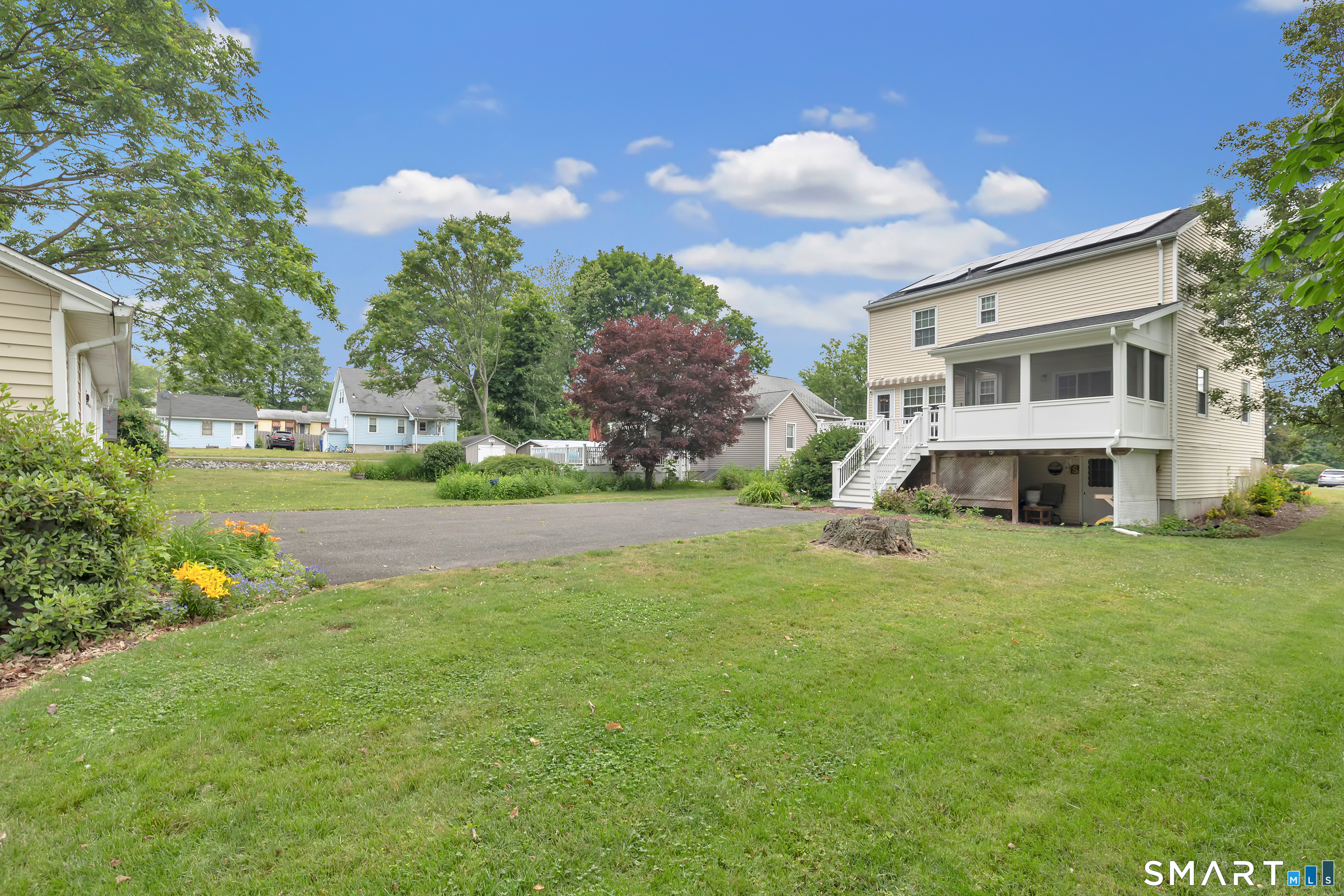 2821 Broadbridge Avenue Property Photo 4