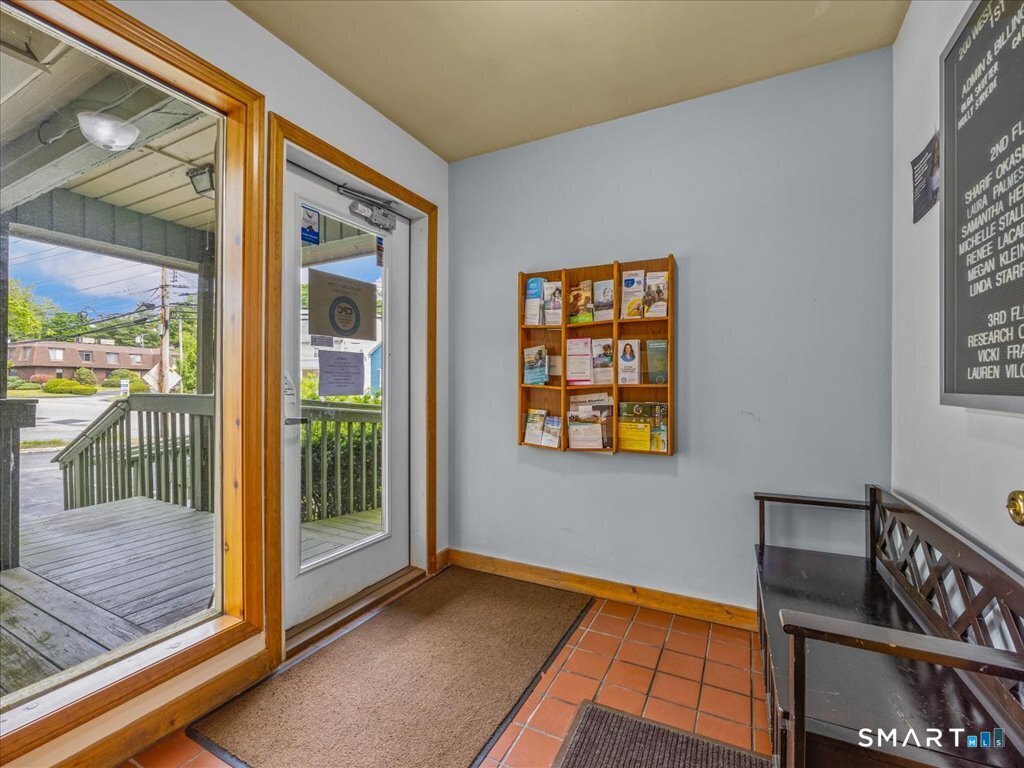 200 Town West Street Property Photo 5