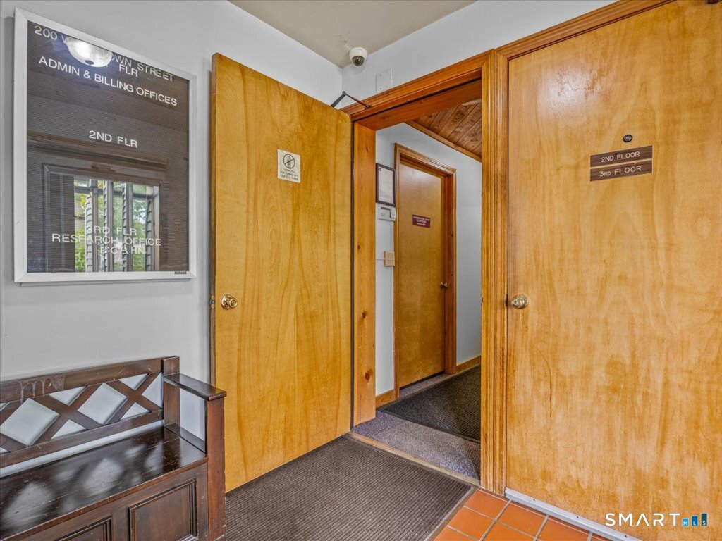 200 Town West Street Property Photo 6