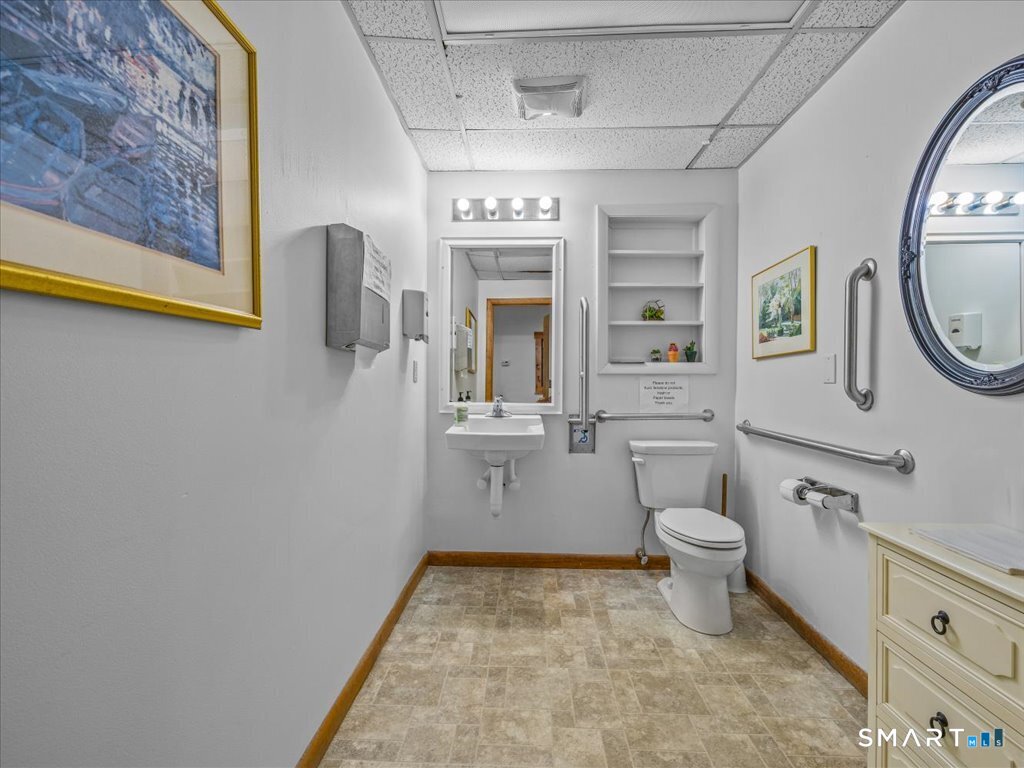 200 Town West Street Property Photo 14