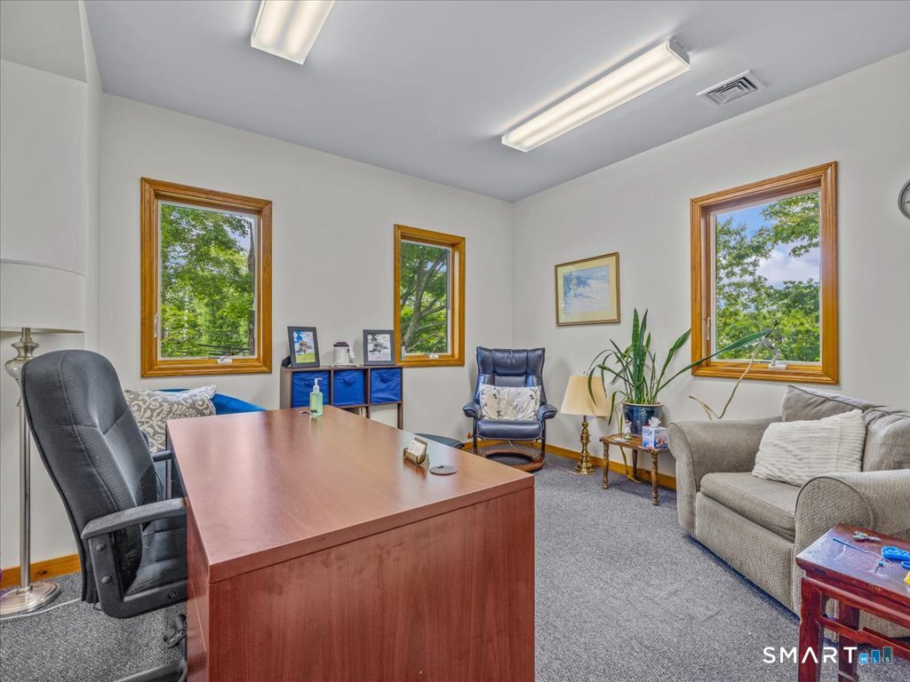 200 Town West Street Property Photo 22