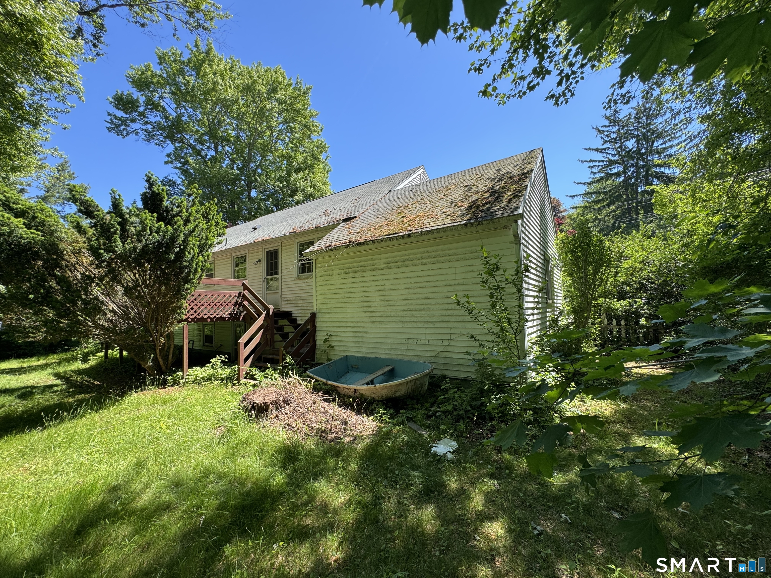 513 Essex Road Property Photo 7