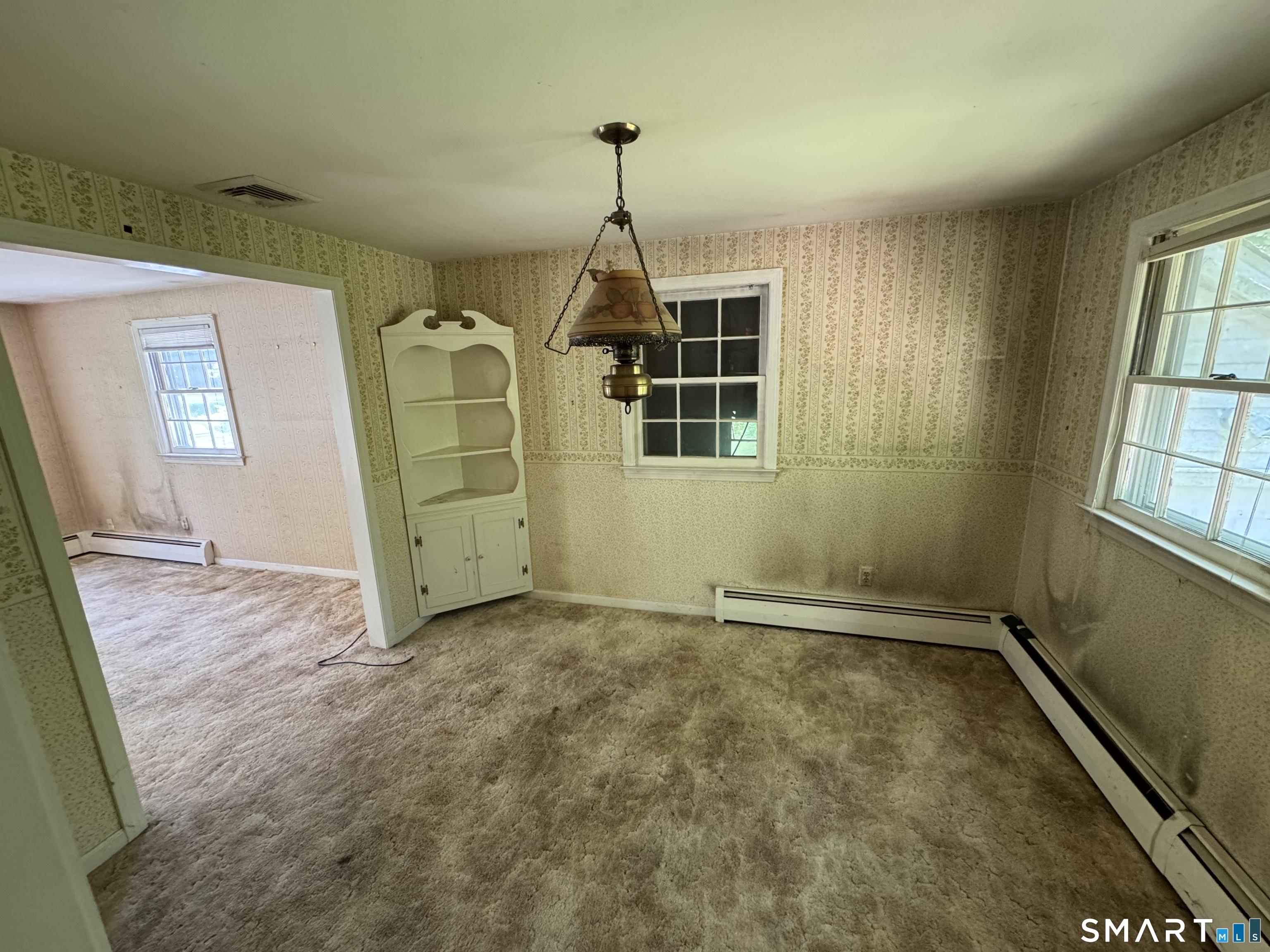 513 Essex Road Property Photo 14