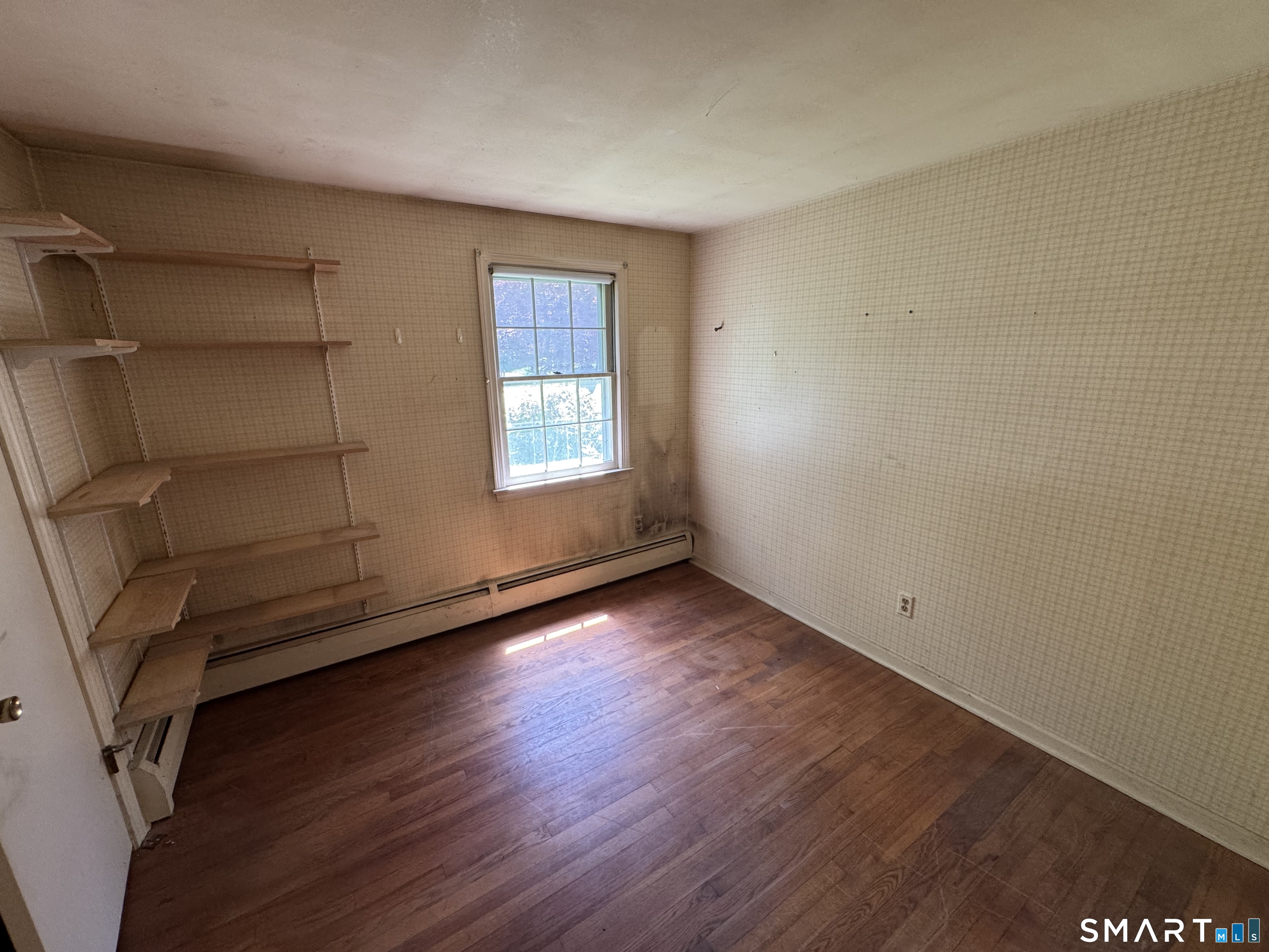 513 Essex Road Property Photo 19