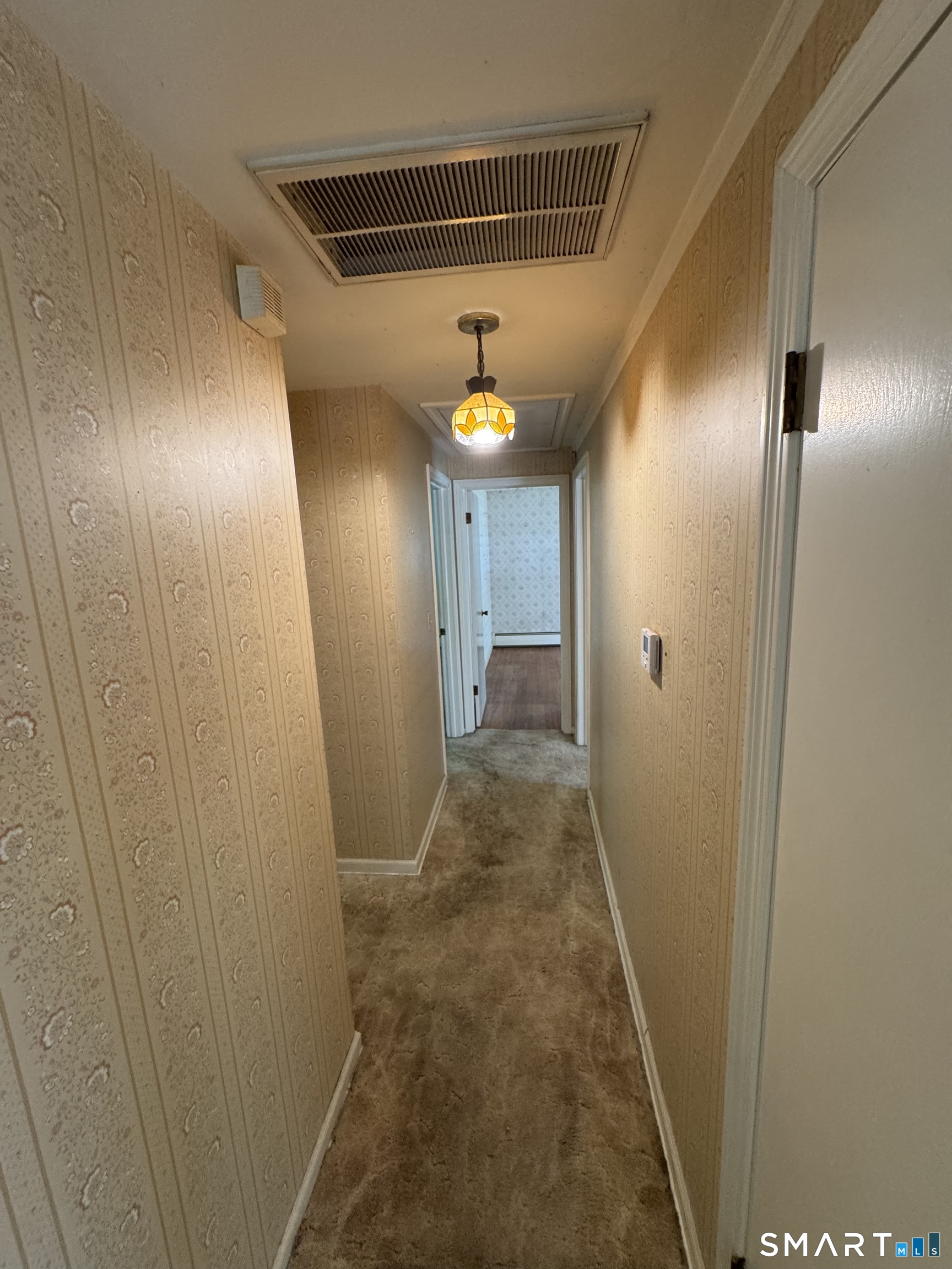 513 Essex Road Property Photo 23