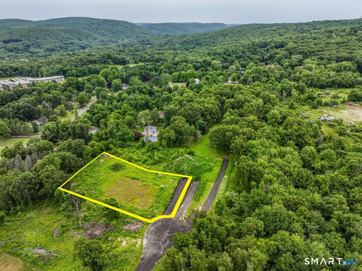 29 Stone Oak Drive Property Photo 3