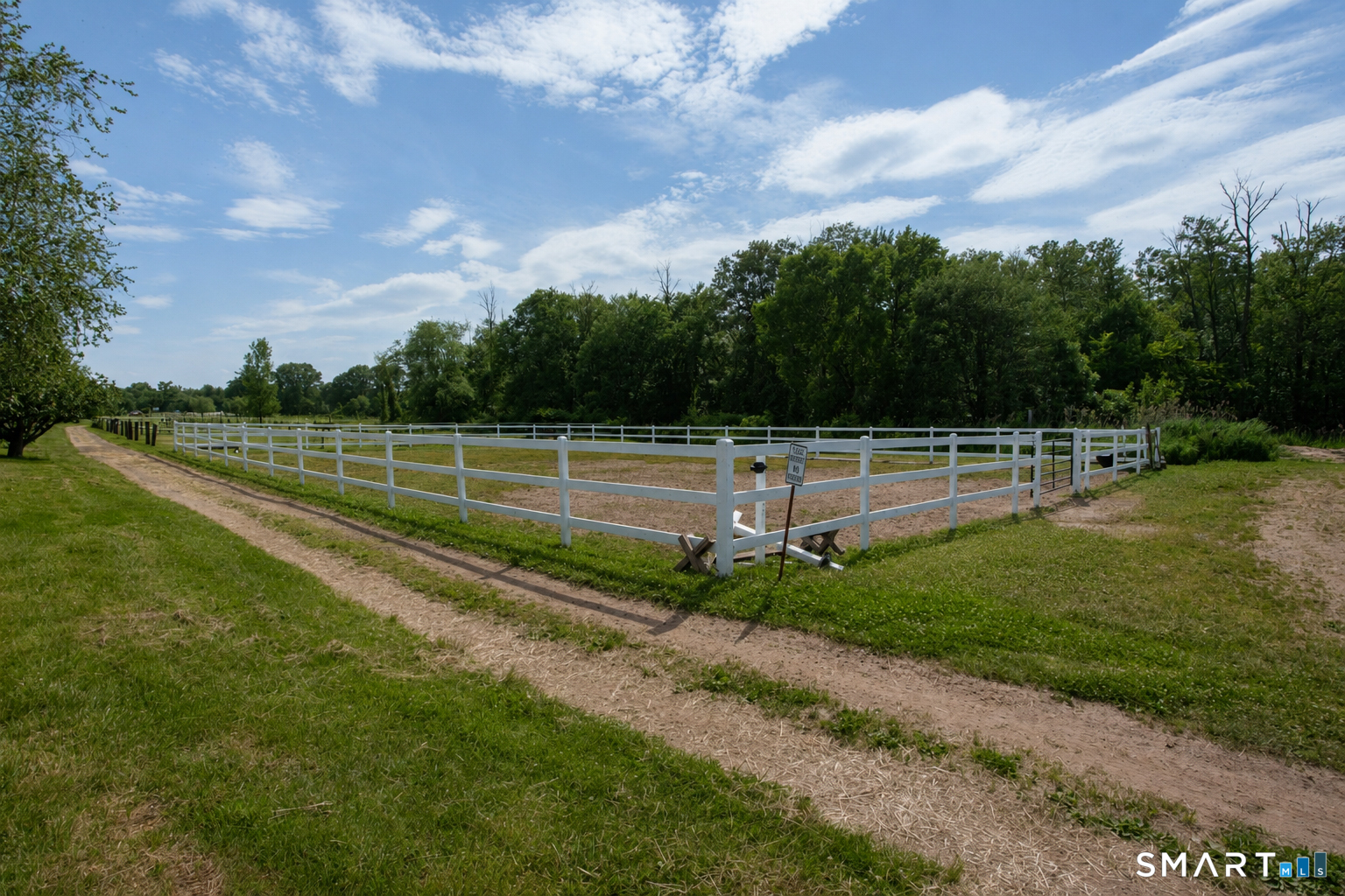85 East Street Property Photo 13