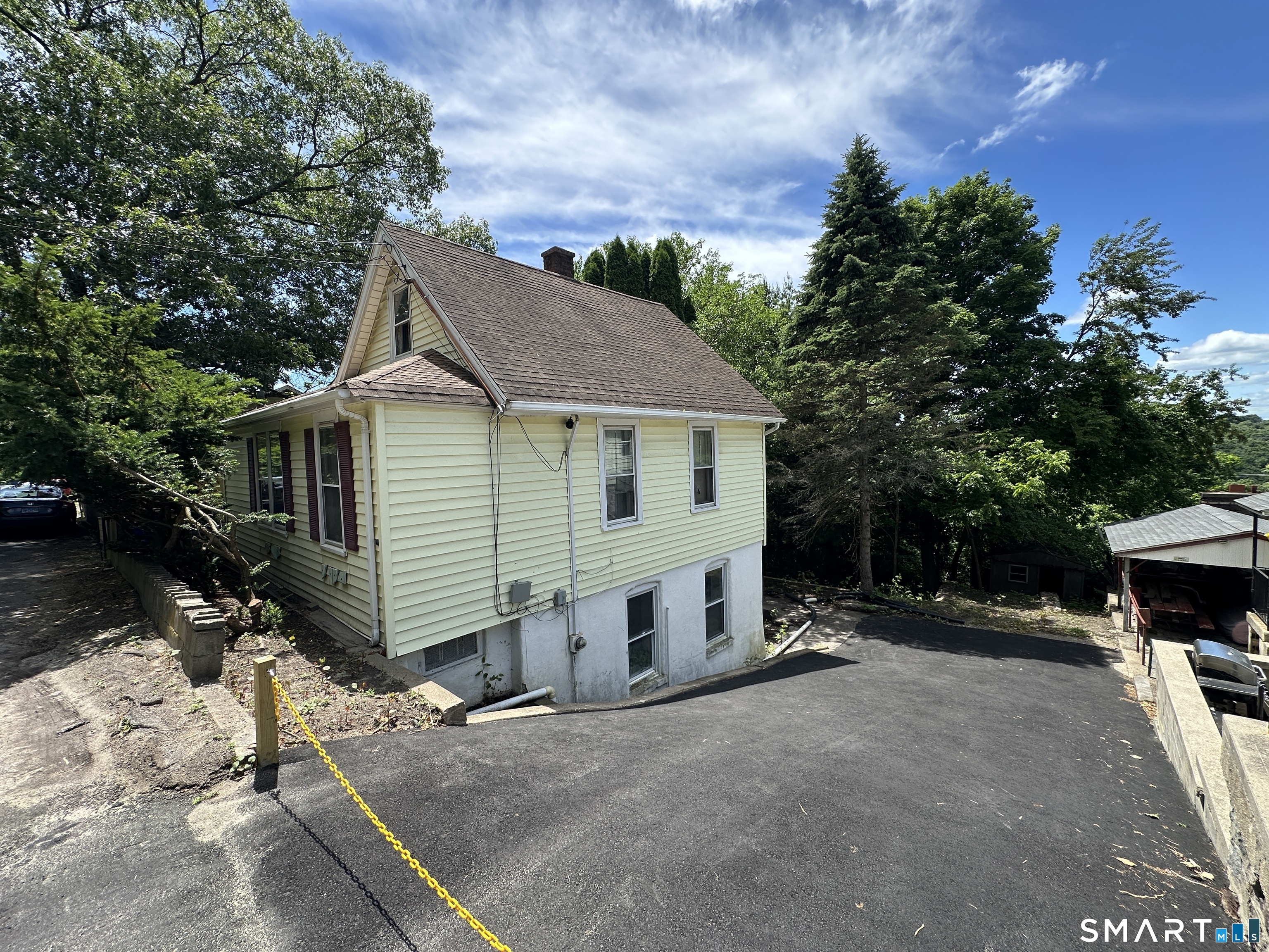 461 Walnut North Street Property Photo 2