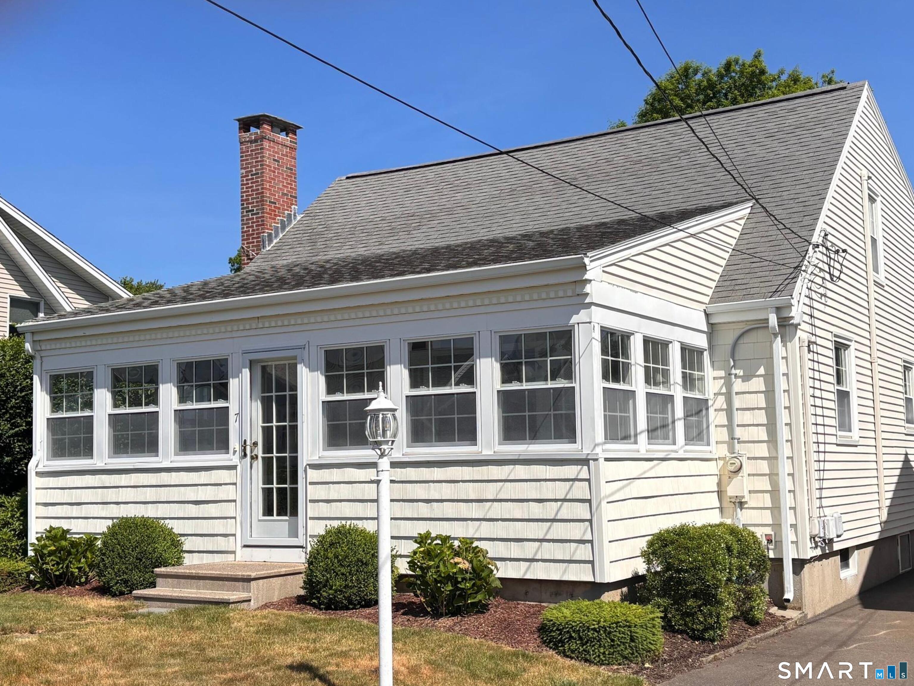 7 Nehantic Drive Property Photo 1