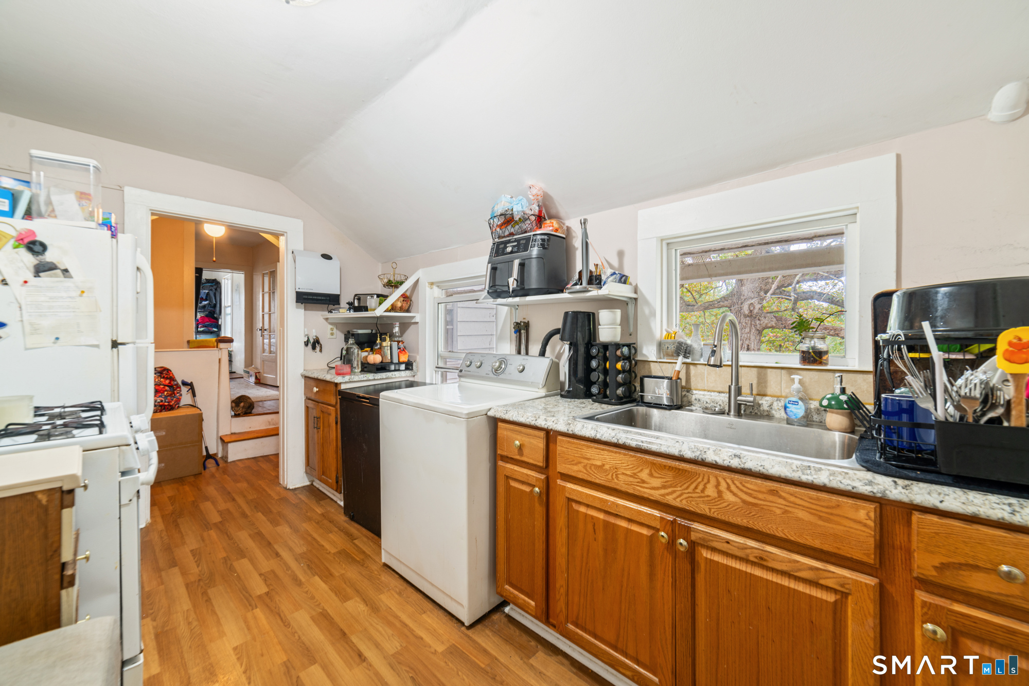 87 Woodruff Avenue Property Photo 13