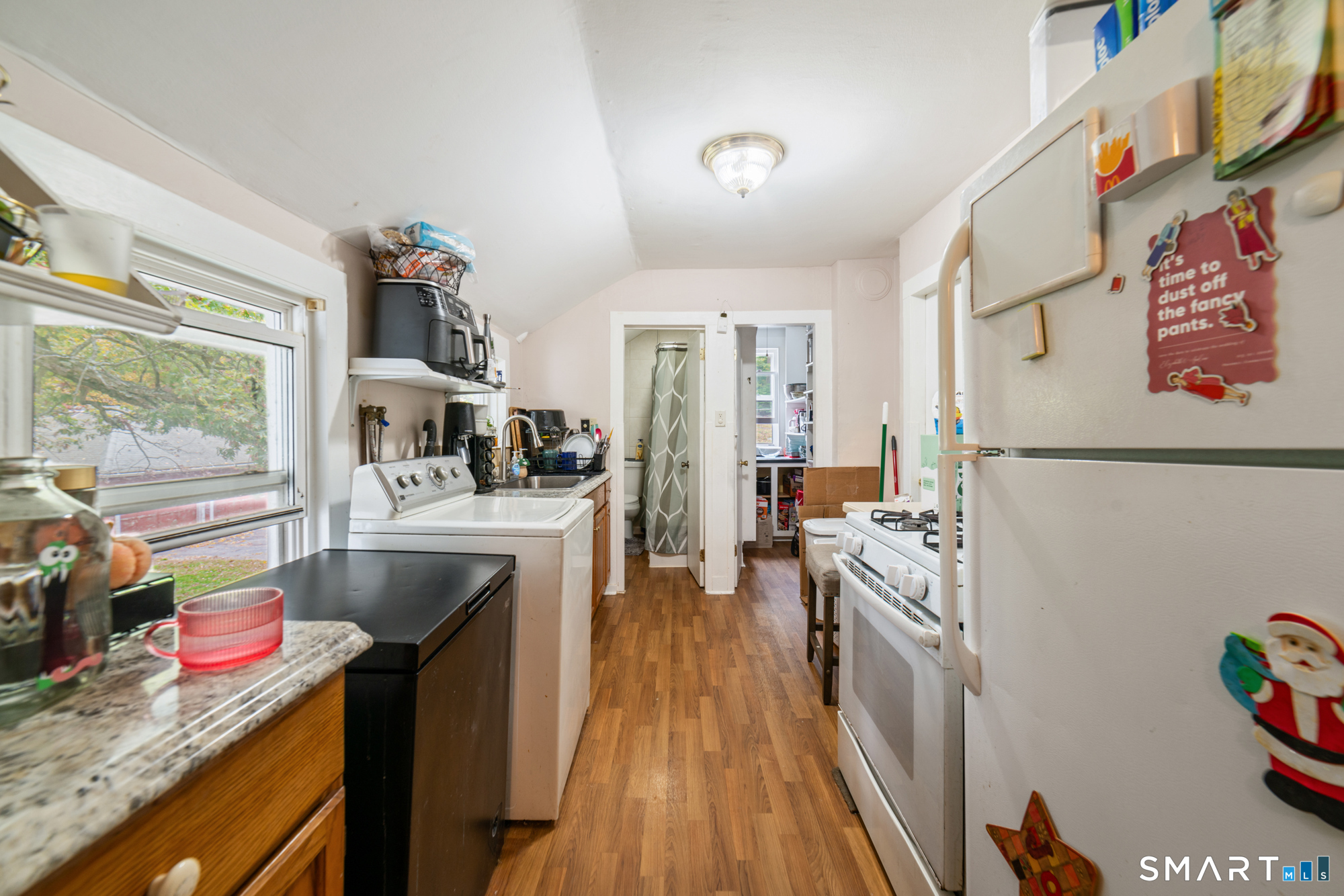 87 Woodruff Avenue Property Photo 13