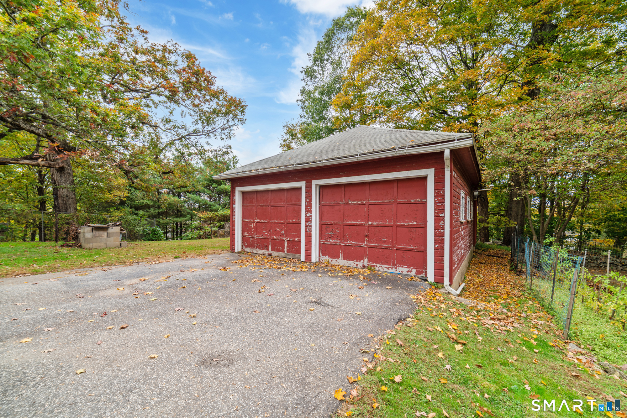 87 Woodruff Avenue Property Photo 30