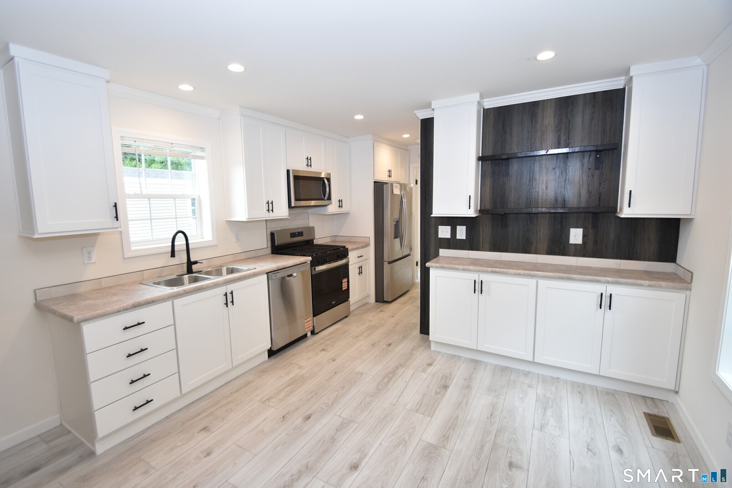 166 Boston G Turnpike Property Photo 3