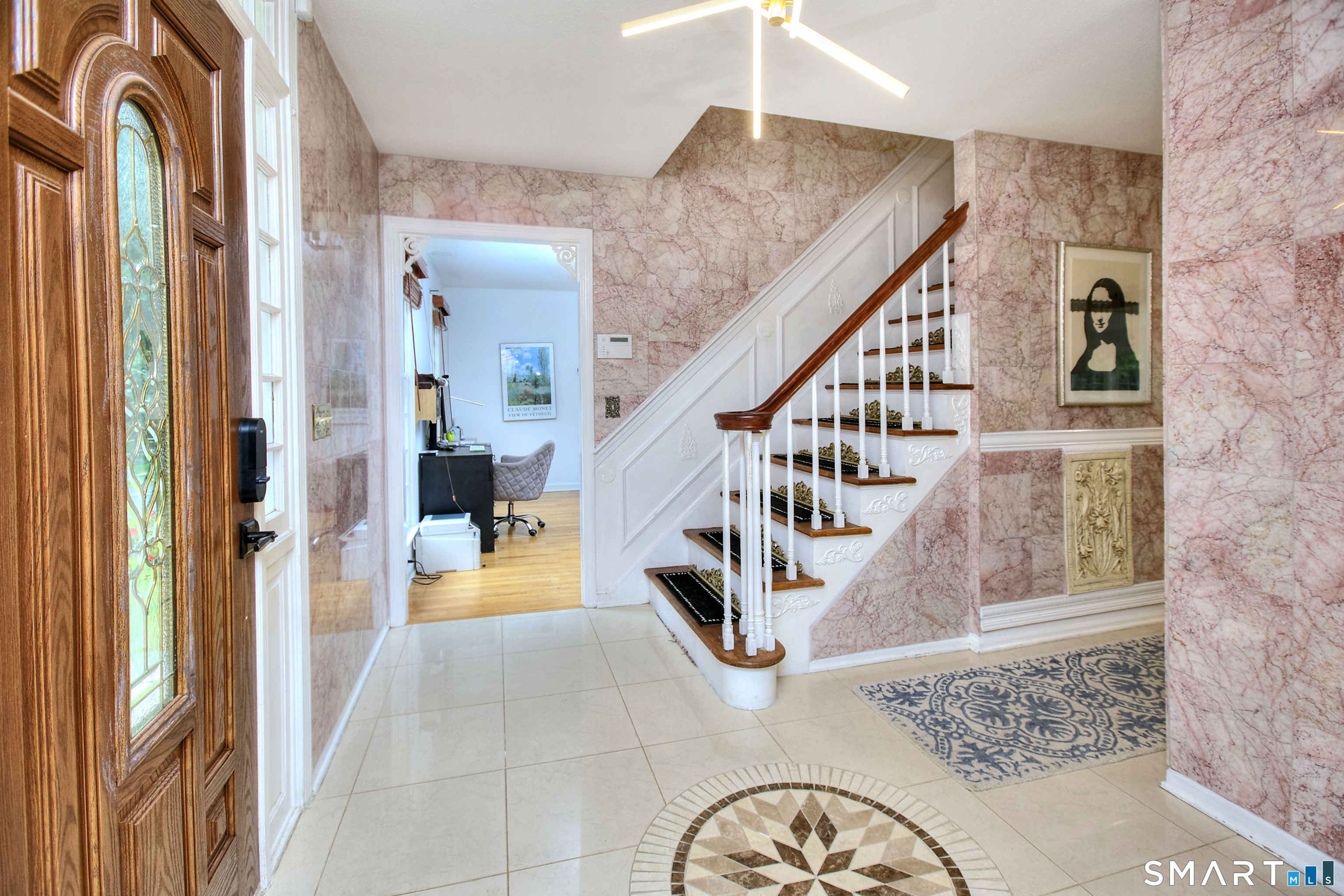 220 Stonewall Lane Property Photo 3