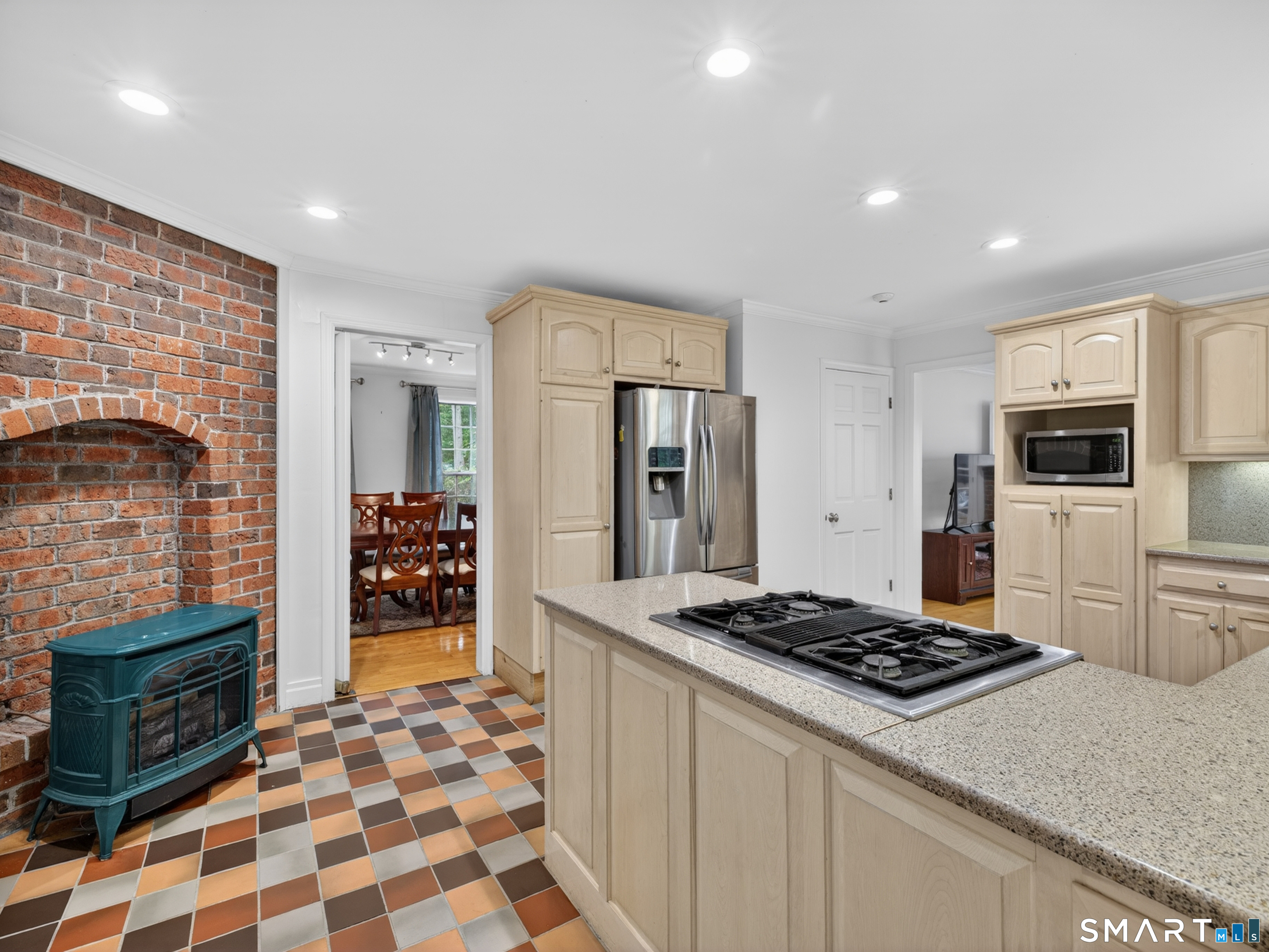 2 Larchwood Lane Property Photo 6