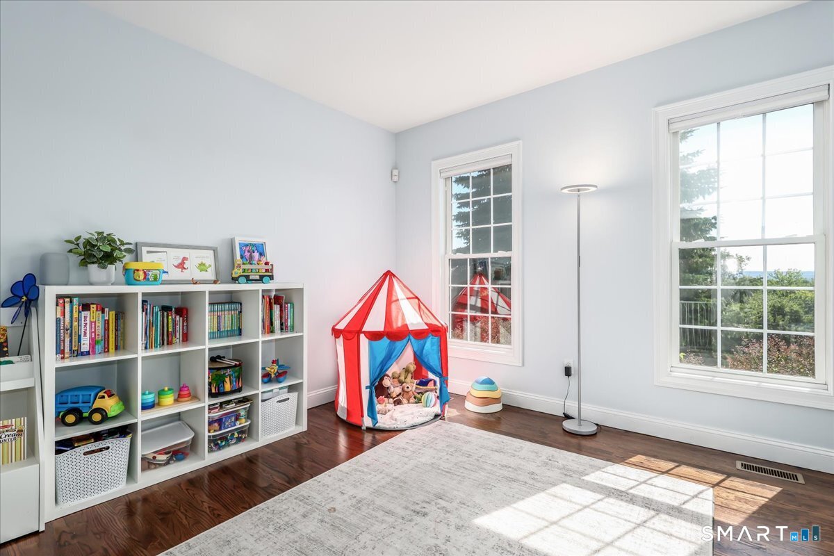47 Ridgewood Terrace Property Photo 16
