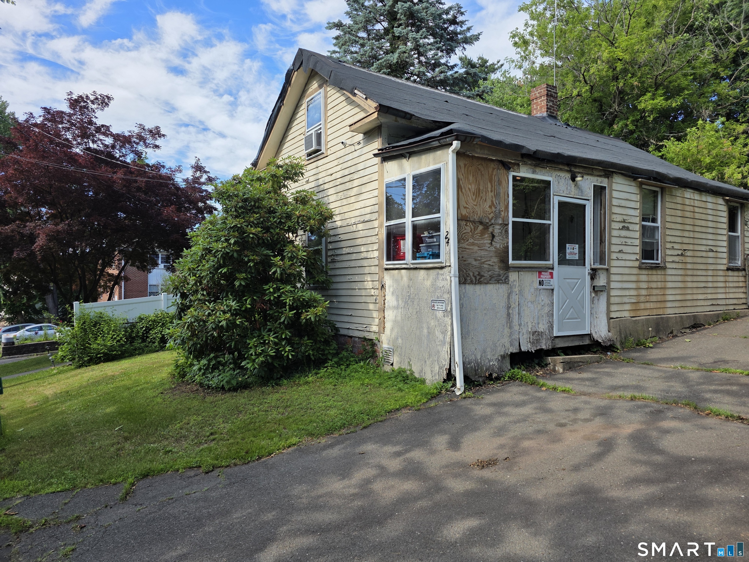 24 Lasalle Court Property Photo 1