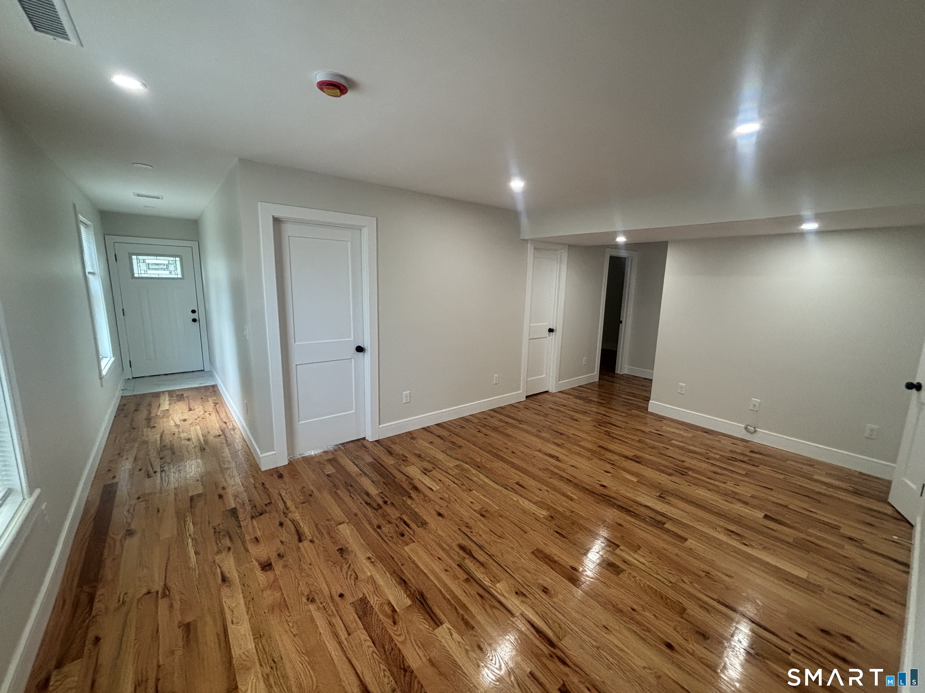 50 Bonner 1st Floor Street Property Photo 16
