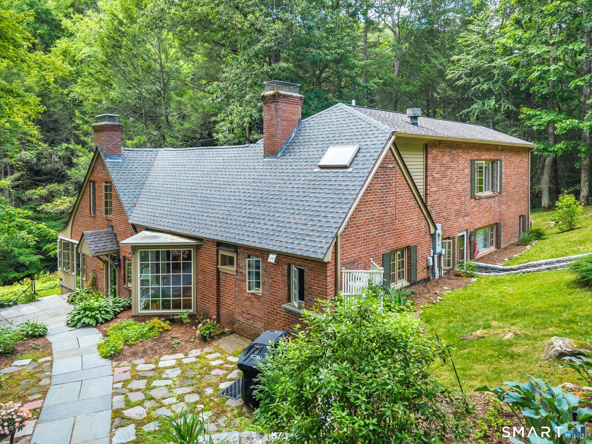 11 Pratt Farm Road Property Photo 1