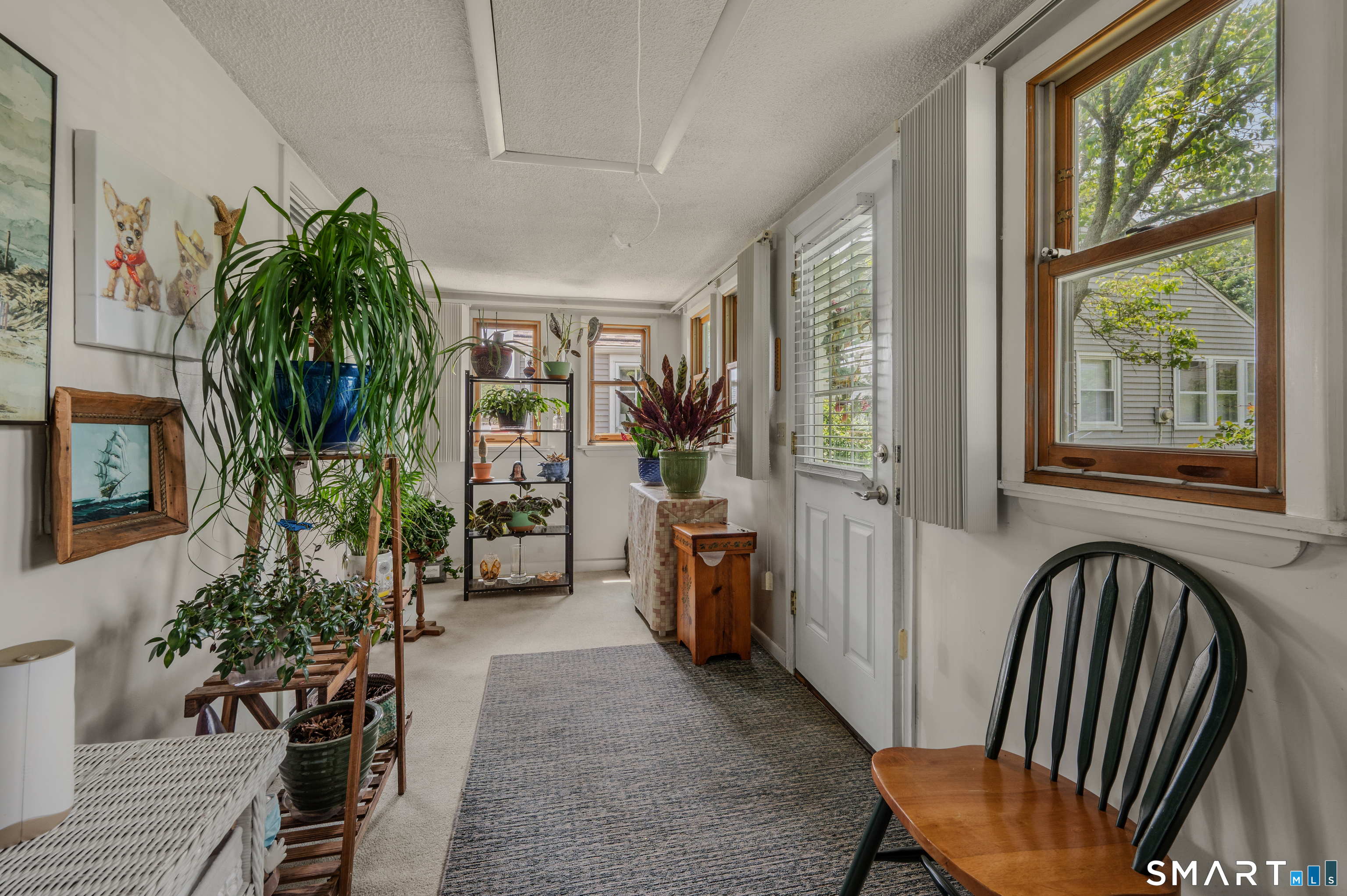 8 & 10 Swan Avenue Property Photo 9