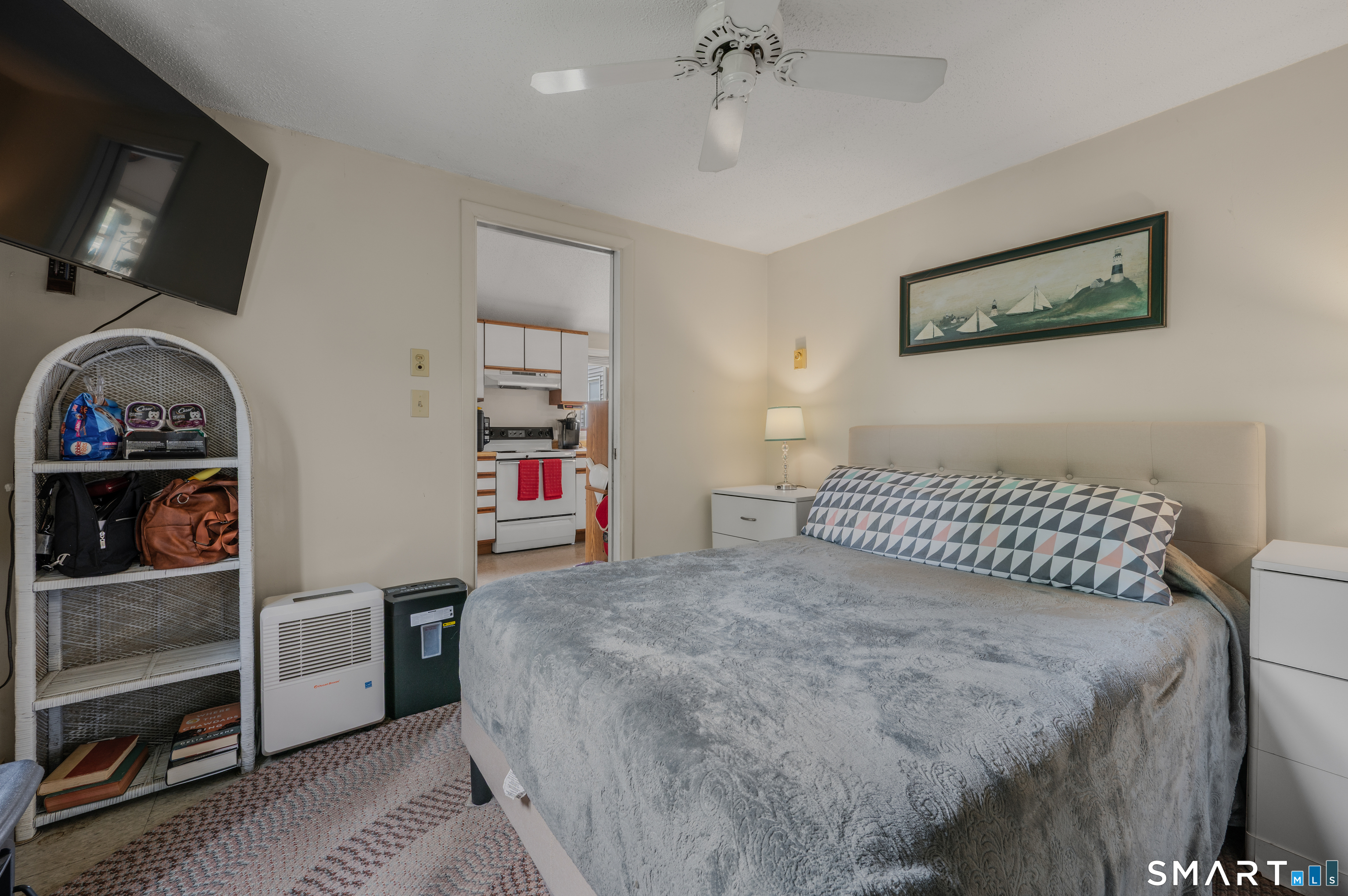 8 & 10 Swan Avenue Property Photo 17
