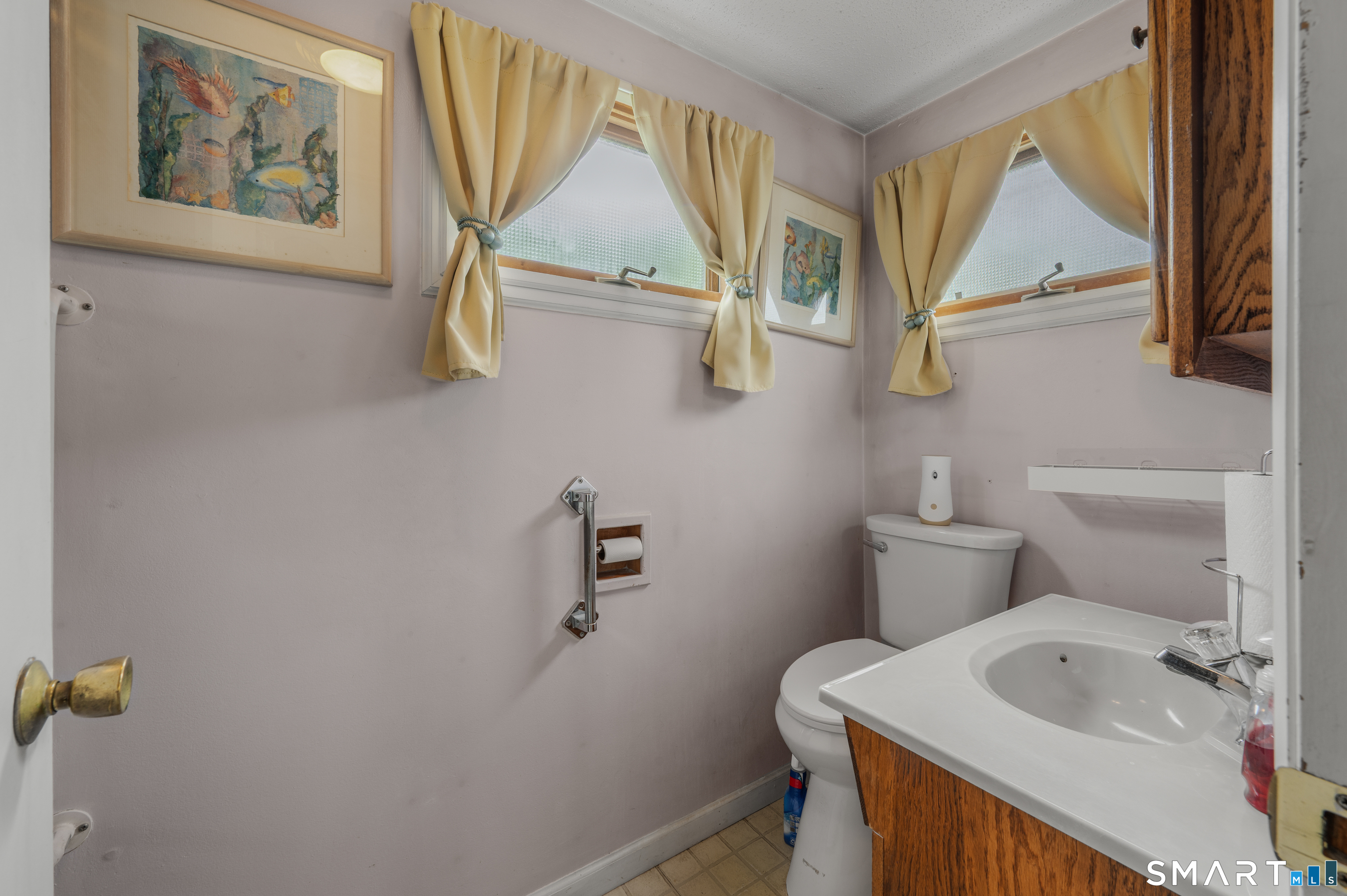 8 & 10 Swan Avenue Property Photo 18