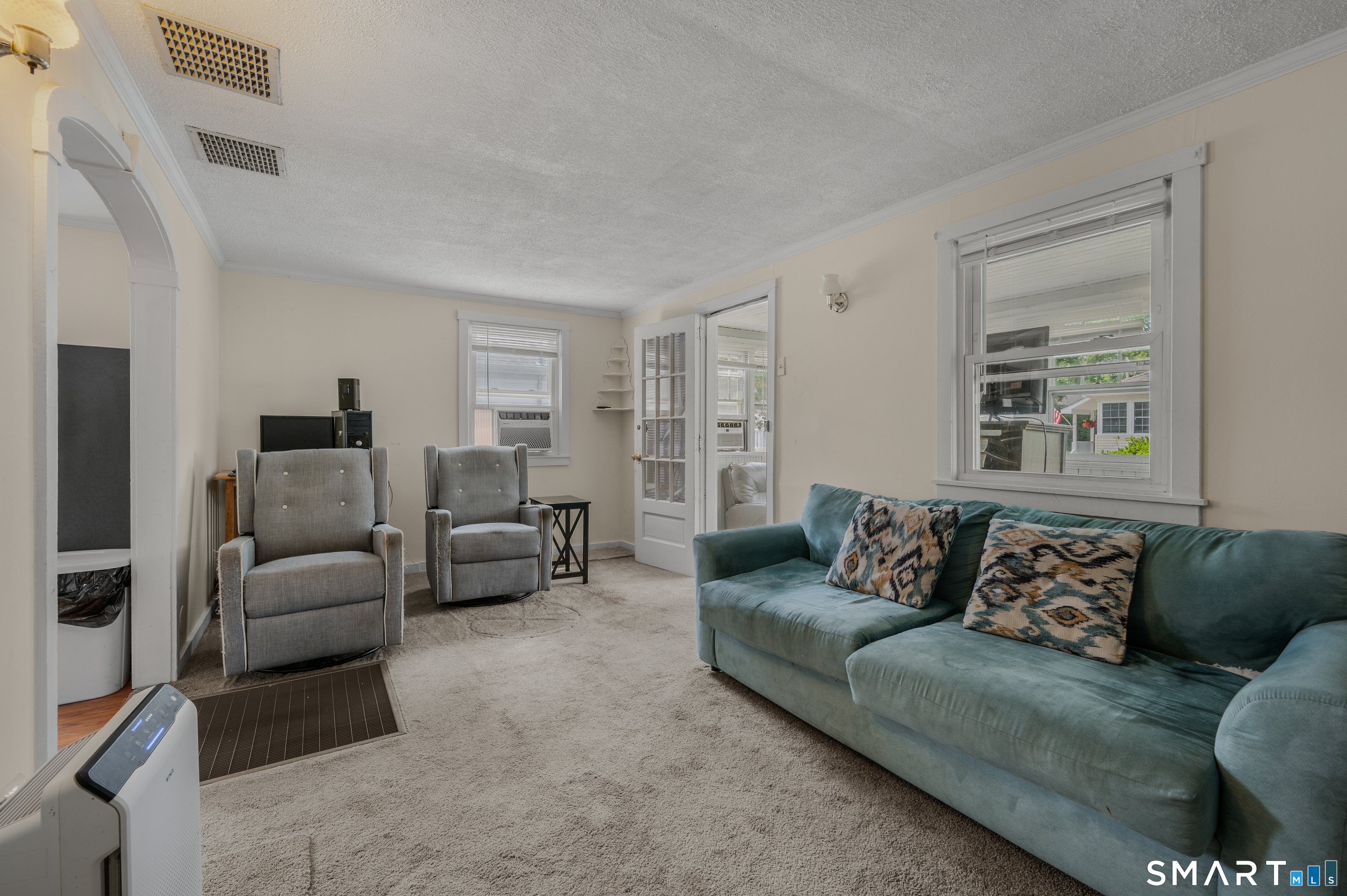 8 & 10 Swan Avenue Property Photo 26