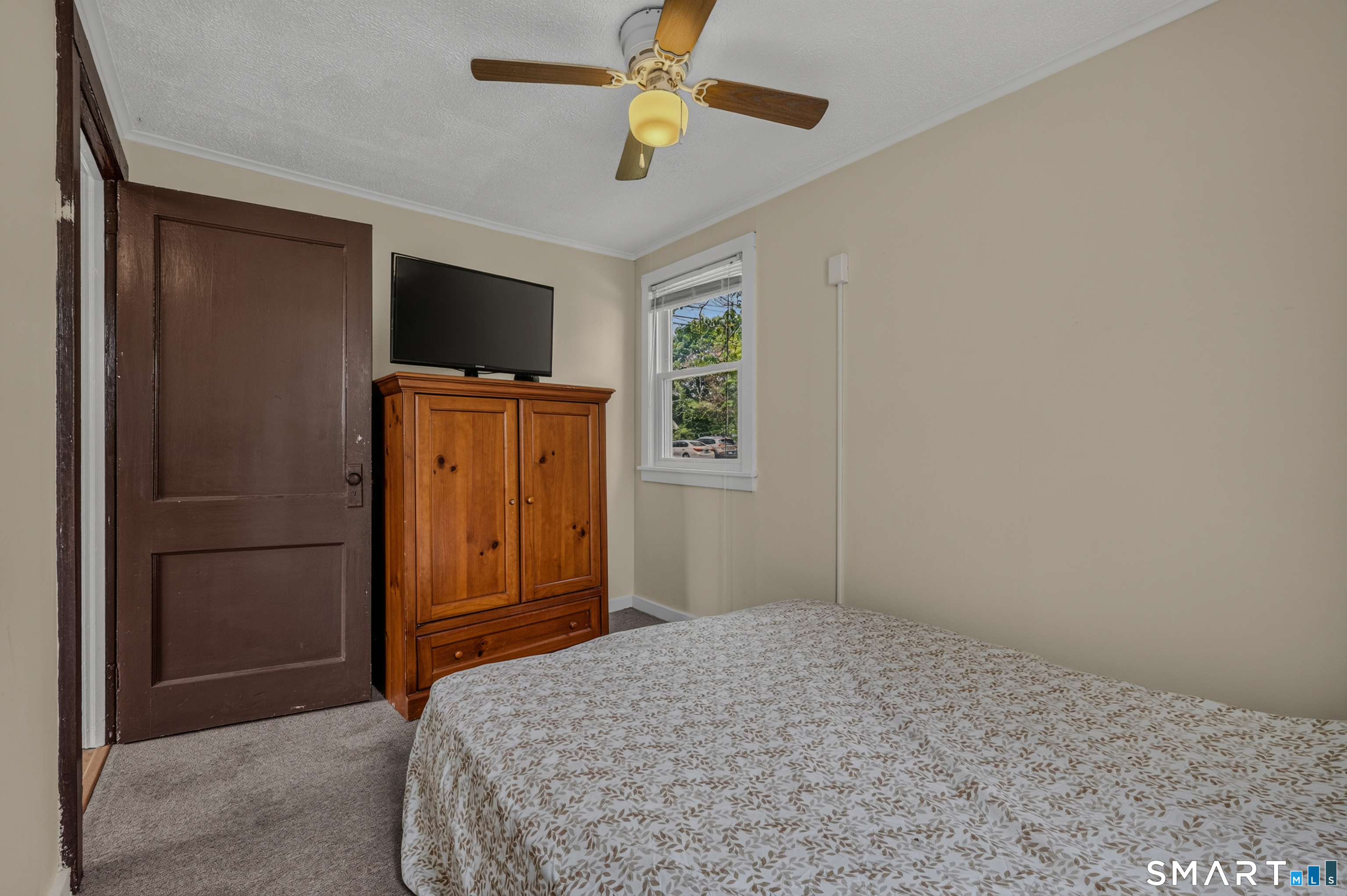 8 & 10 Swan Avenue Property Photo 29