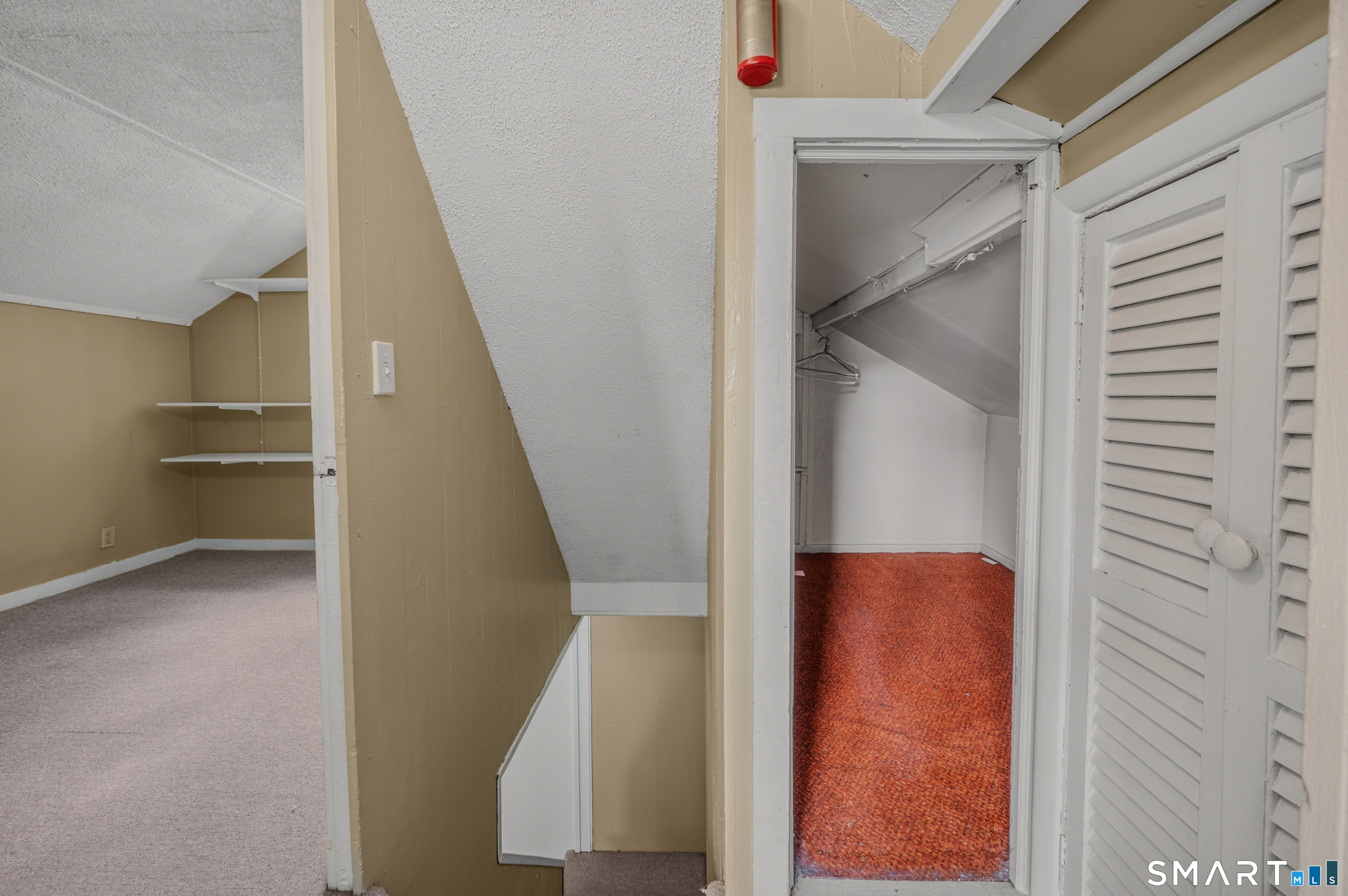 8 & 10 Swan Avenue Property Photo 33